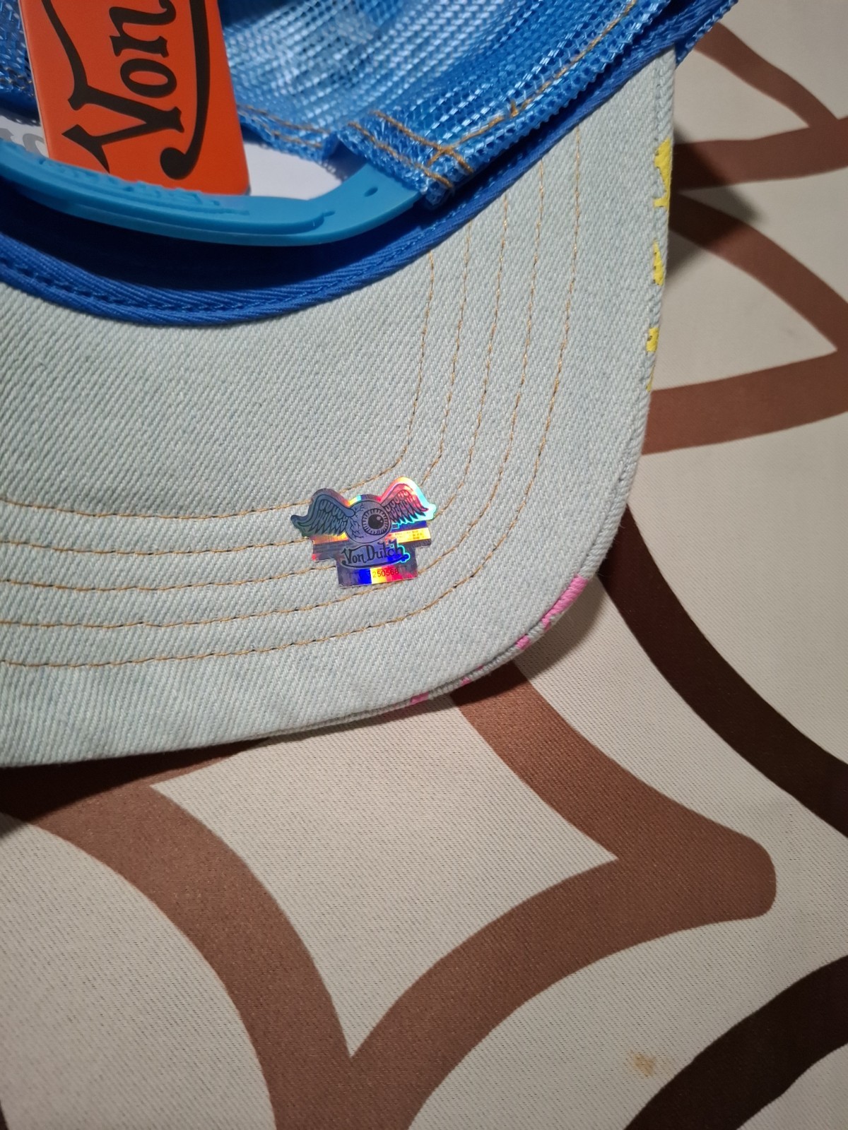 VON DUTCH BLUE & BEIGE TRUCKER HAT MESH BACK ADJUSTABLE LOGO ONE SIZE
