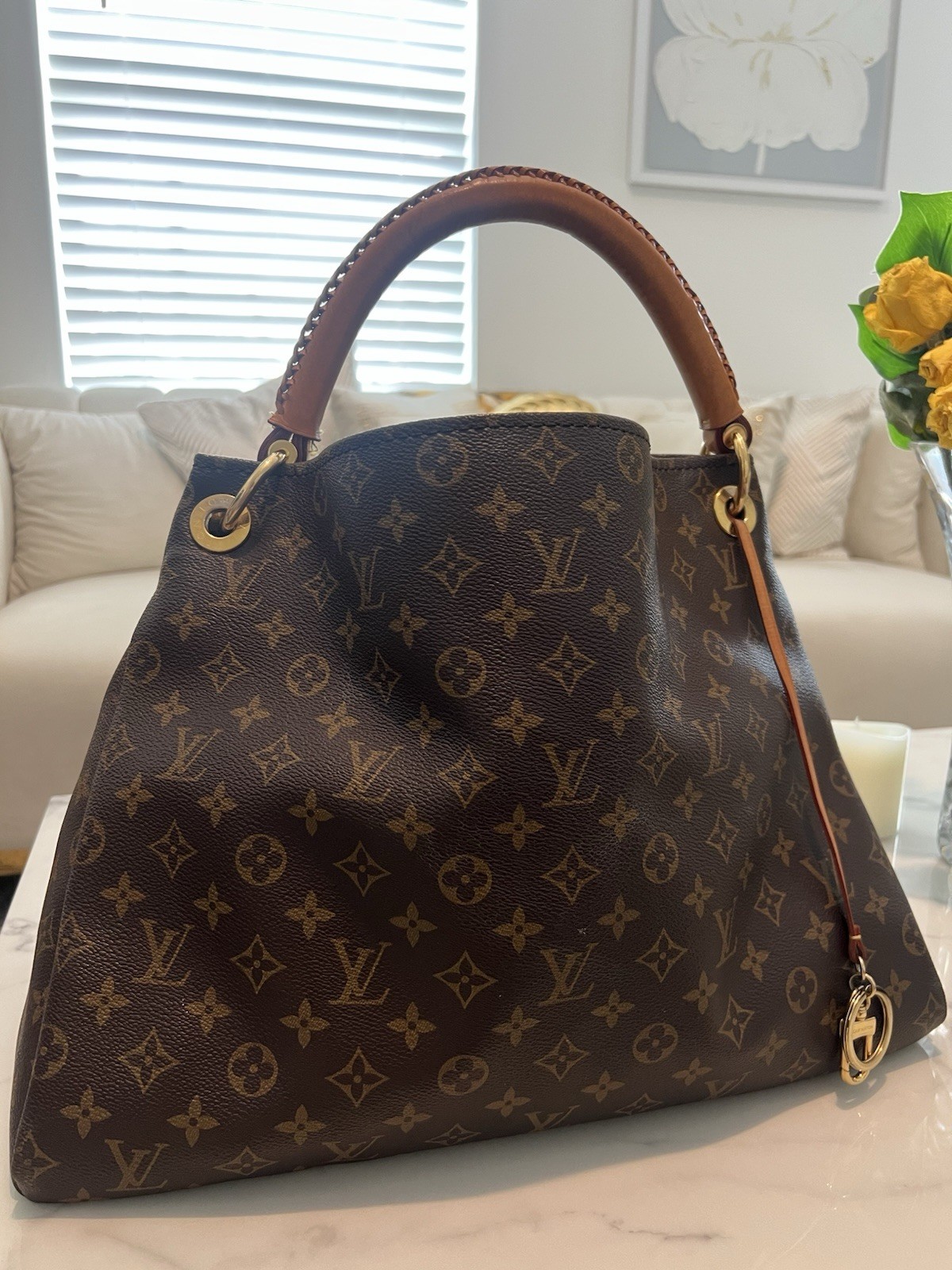 LOUIS VUITTON Artsy MM Bag | Monogram Canvas | Shoulder Bag | 100% Authentic
