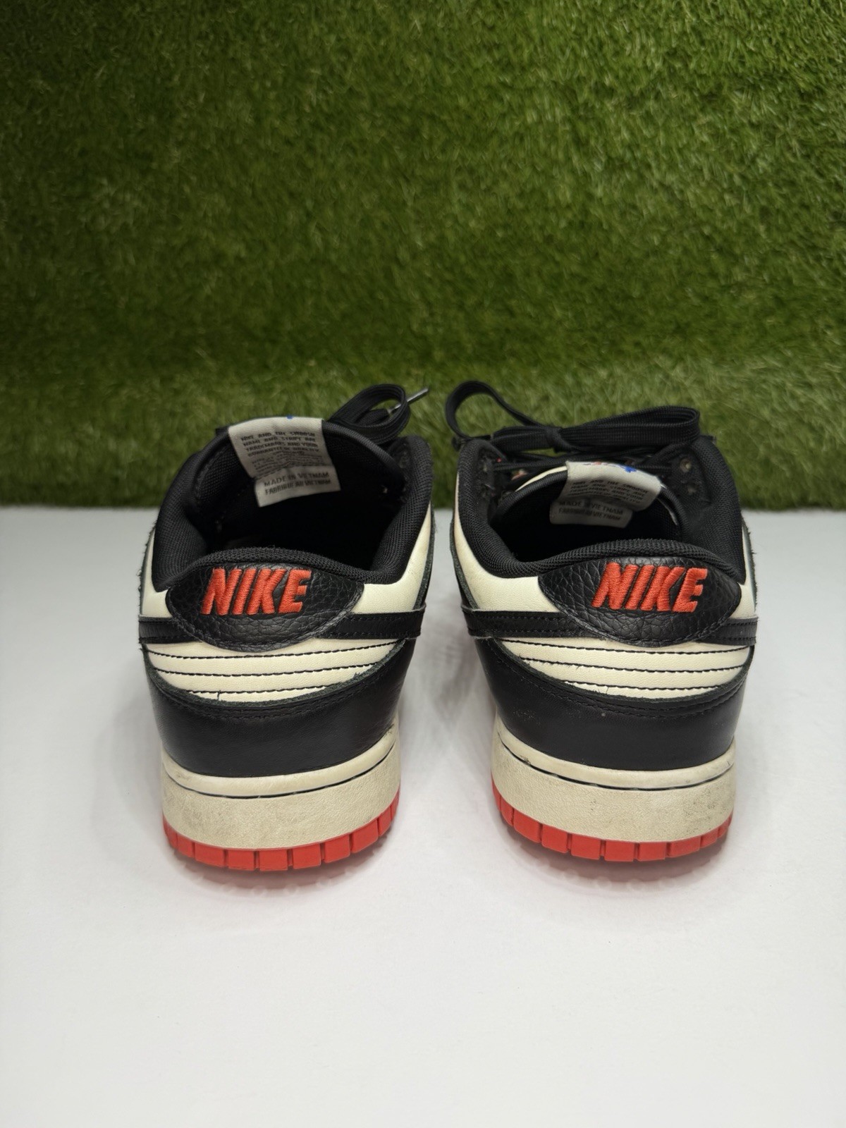 Nike Dunk Low EMB Chicago Bulls 75th Size 10.5 Mens Sneakers 2021 DD3363-100