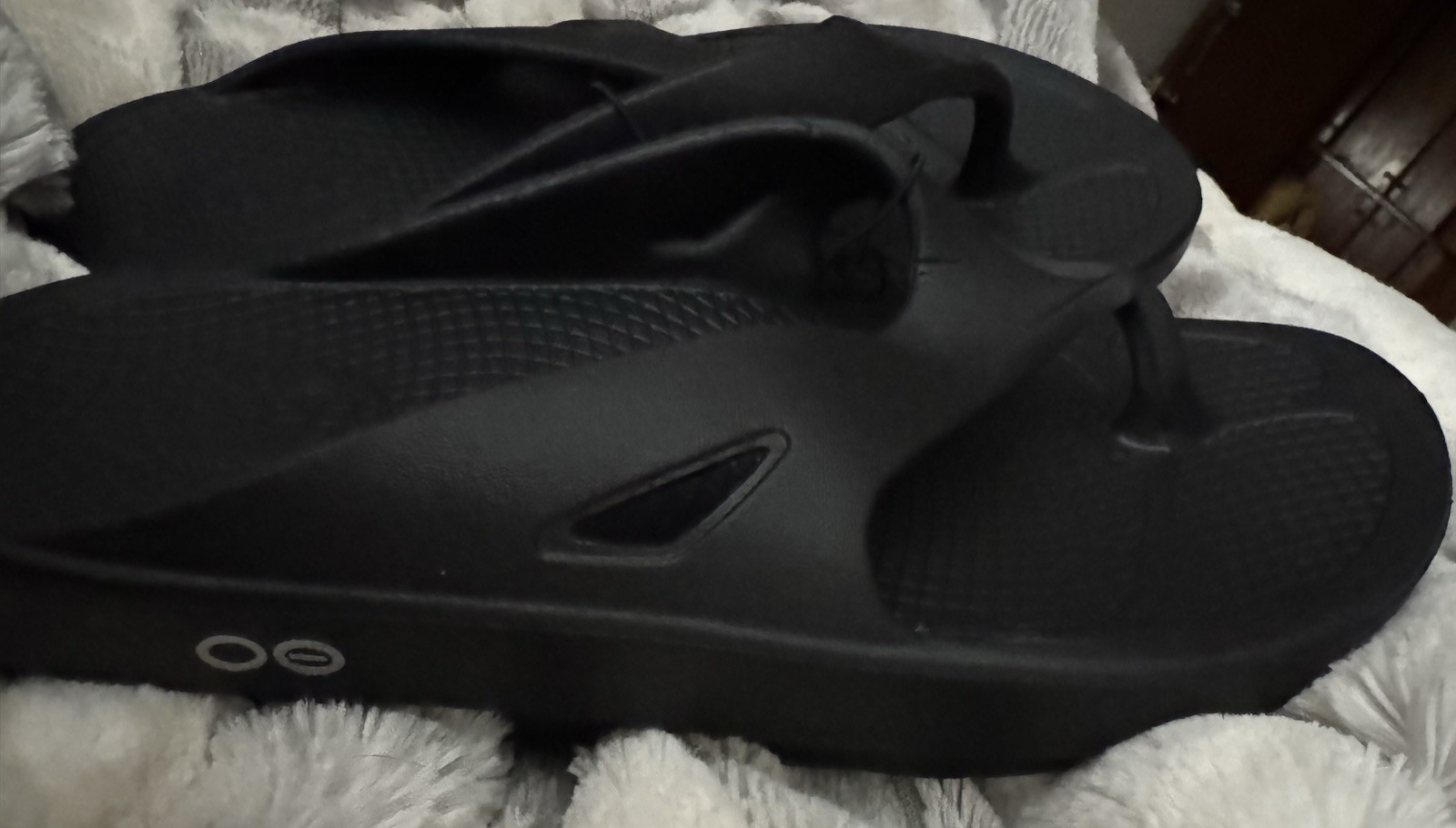 Oofos Recovery Sandals Sz US 7W 5M ~ Flip Flop Thong Black