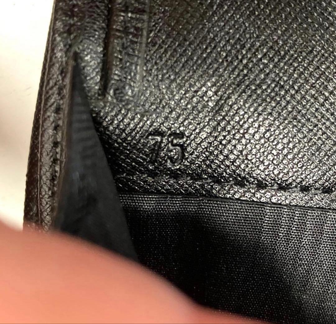 Popular PRADA Prada Bifold Wallet Triangle Plate Saffiano Leather Black