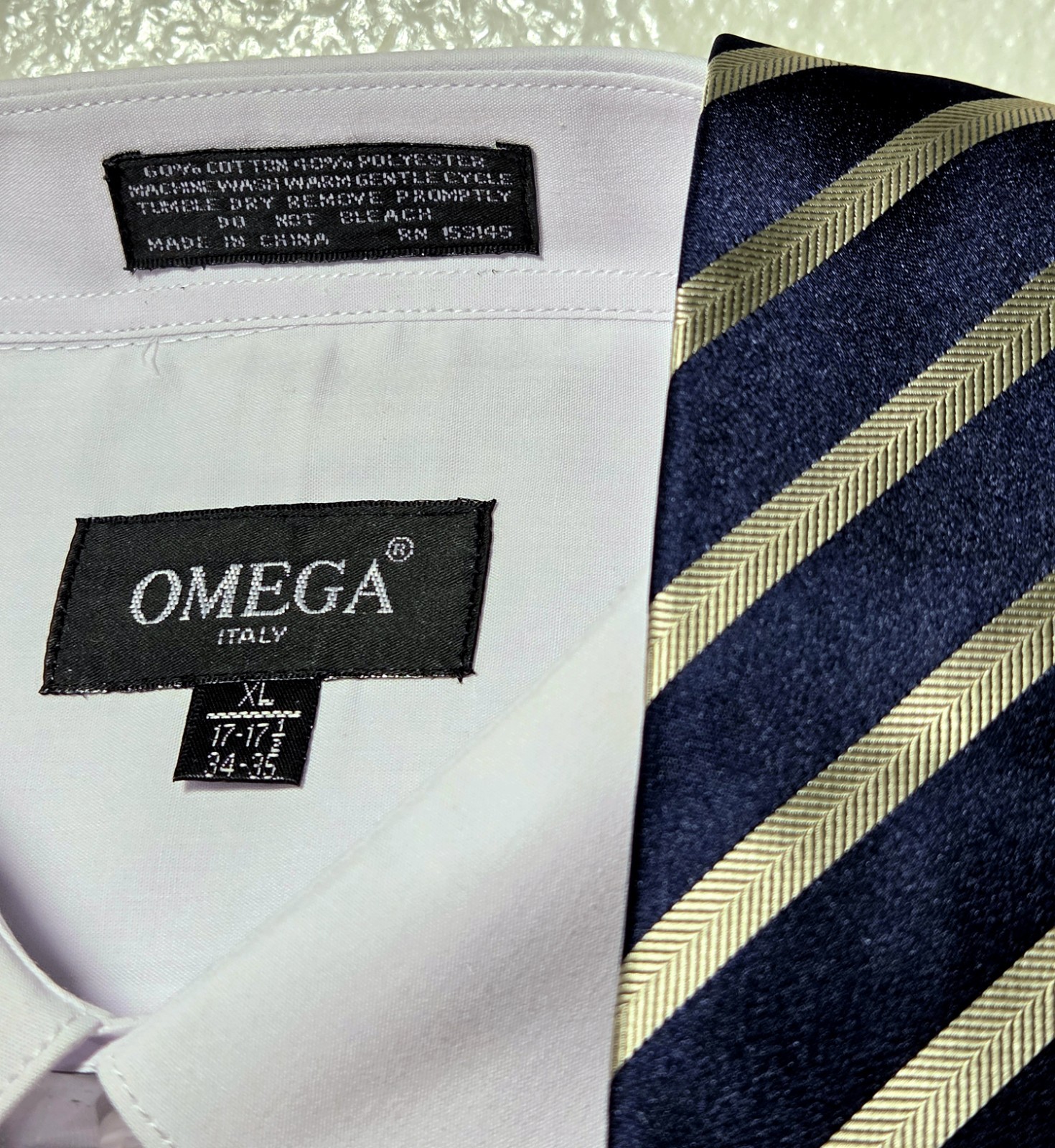 Fathers Day Gift Set White Buttoned Shirt XL/17 Navy Blue/Gold Tie+Greeting Card