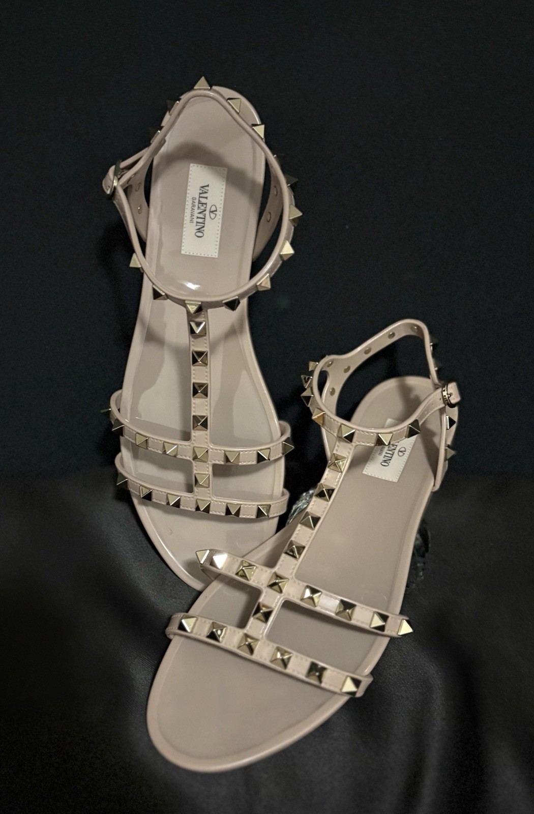 VALENTINO GARAVANI ROCKSTUD FLAT JELLY SANDALS BEIGE SIZE 10 U.S./41EU