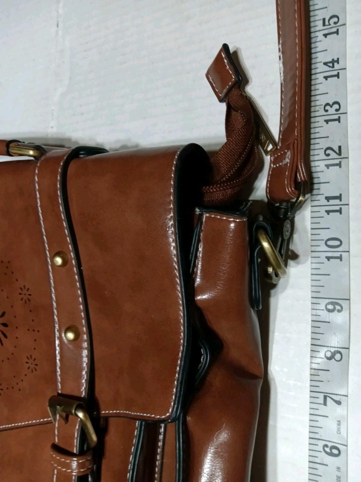 Ecosusi Cognac Vegan Leather Padded Laptop Shoulder Strap Messenger Bag EUC