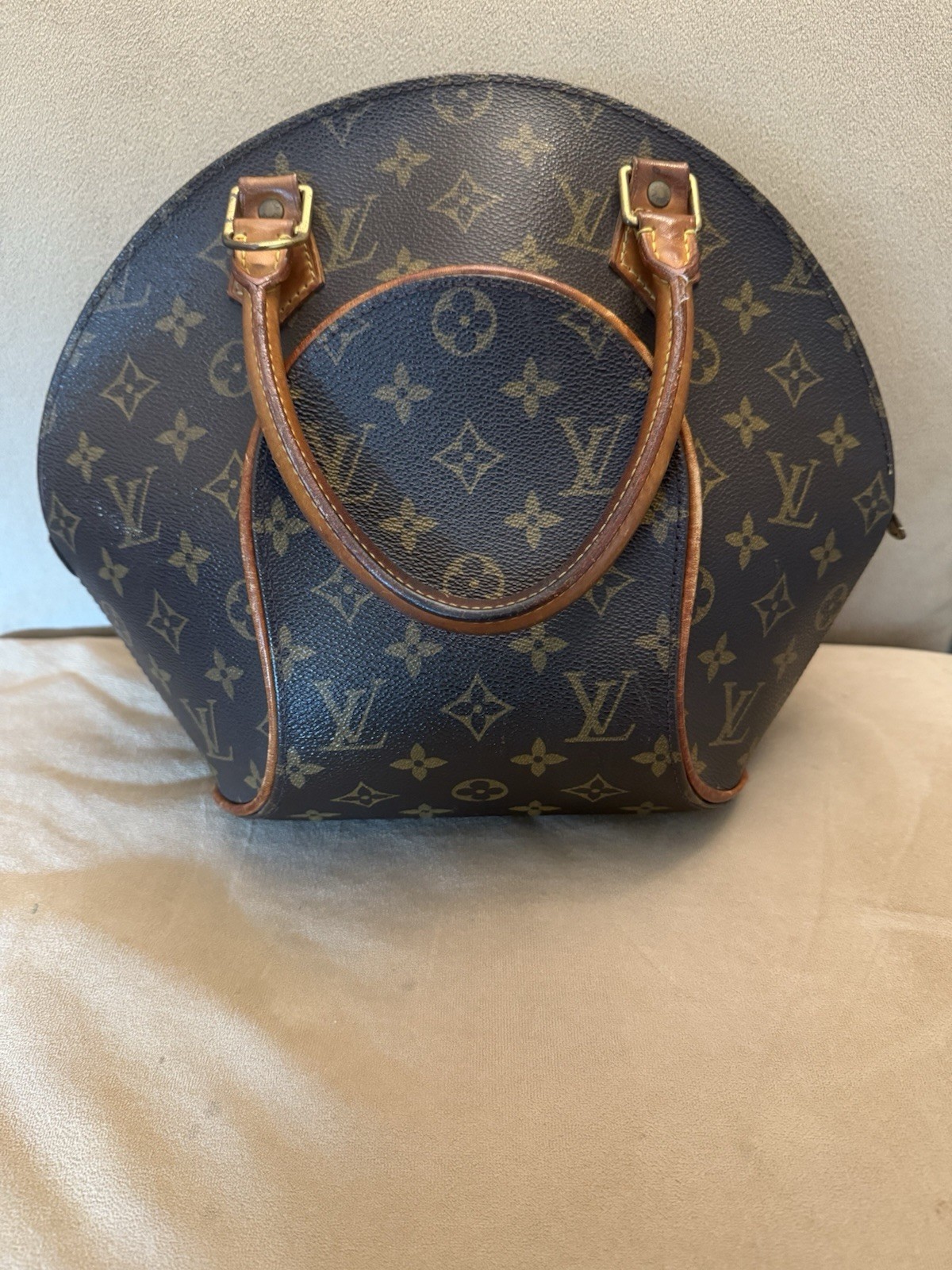 Louis Vuitton Monogram Ellipse PM