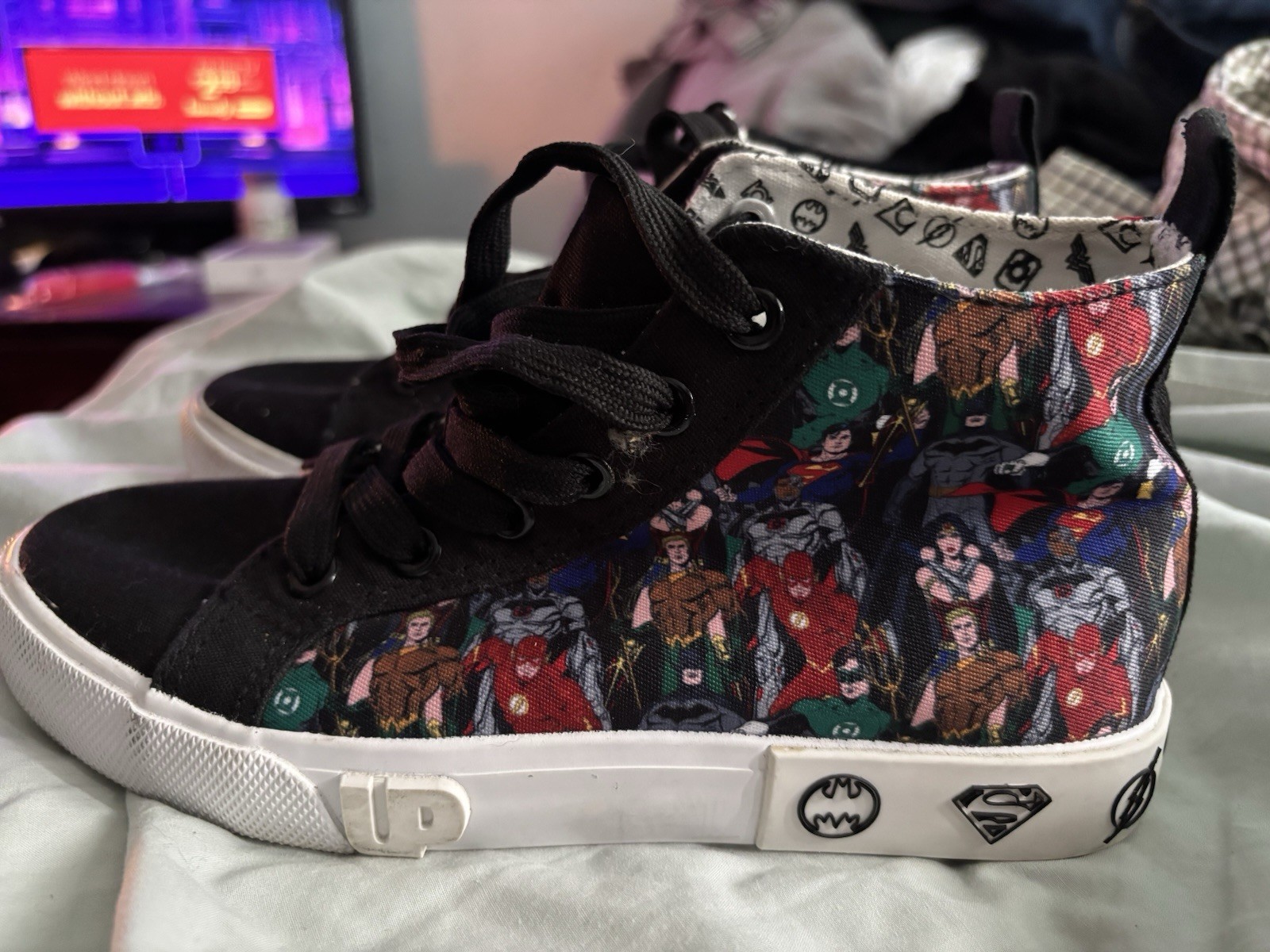 DC Batman & Superman Comic Print High Top Canvas Sneakers Black Multicolor