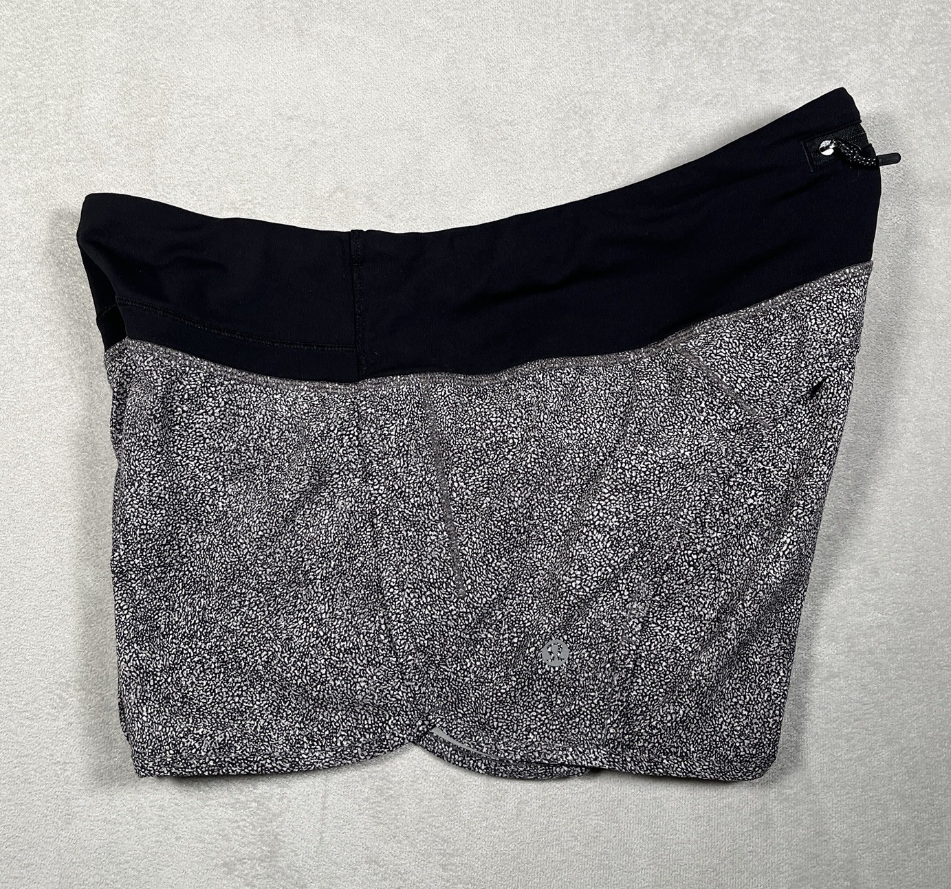 Lululemon Run Times Short Size 8 Sea Spray Alpine White Dark Chrome Swift Ultra