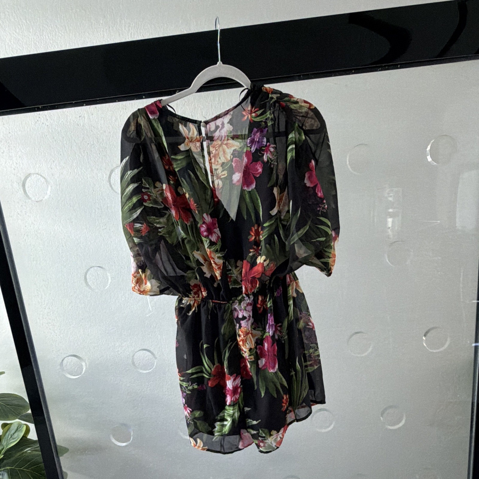 STEPS NY Black Multicolor Floral Chiffon V-Neck Tie Waist Romper S