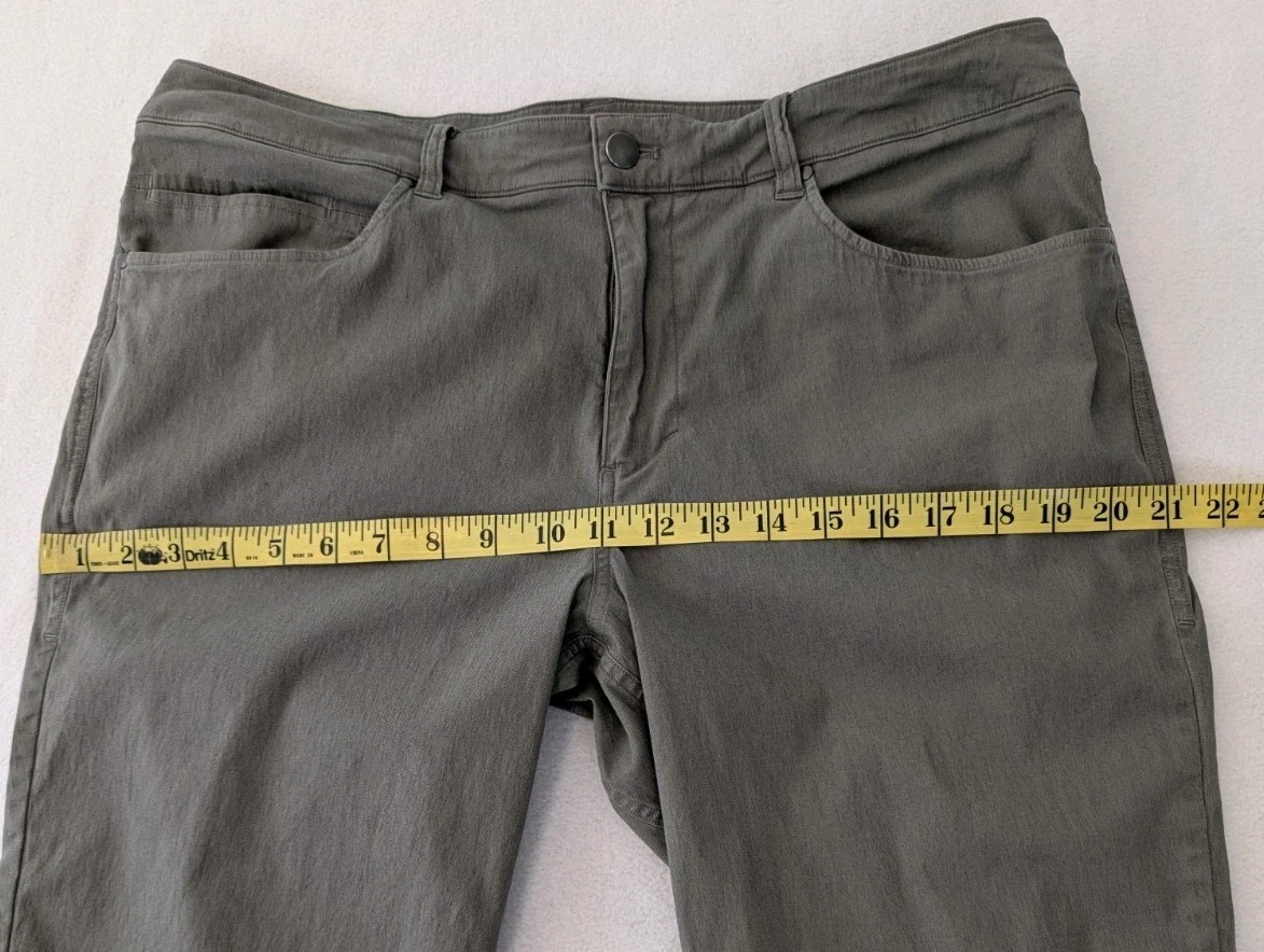 Lululemon Stretch Khaki Pants Waist 36″ Inseam 33″ Length 42″ Size 16 *READ