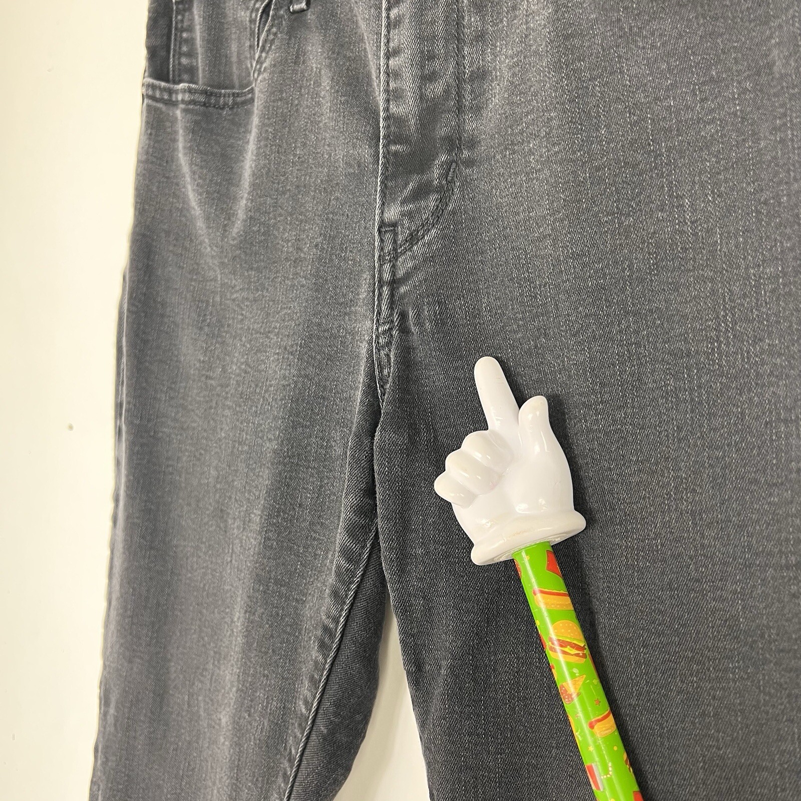 Levi’s Jeans Women’s Size 31 High Rise Skinny Charcoal Wash Denim Stretch