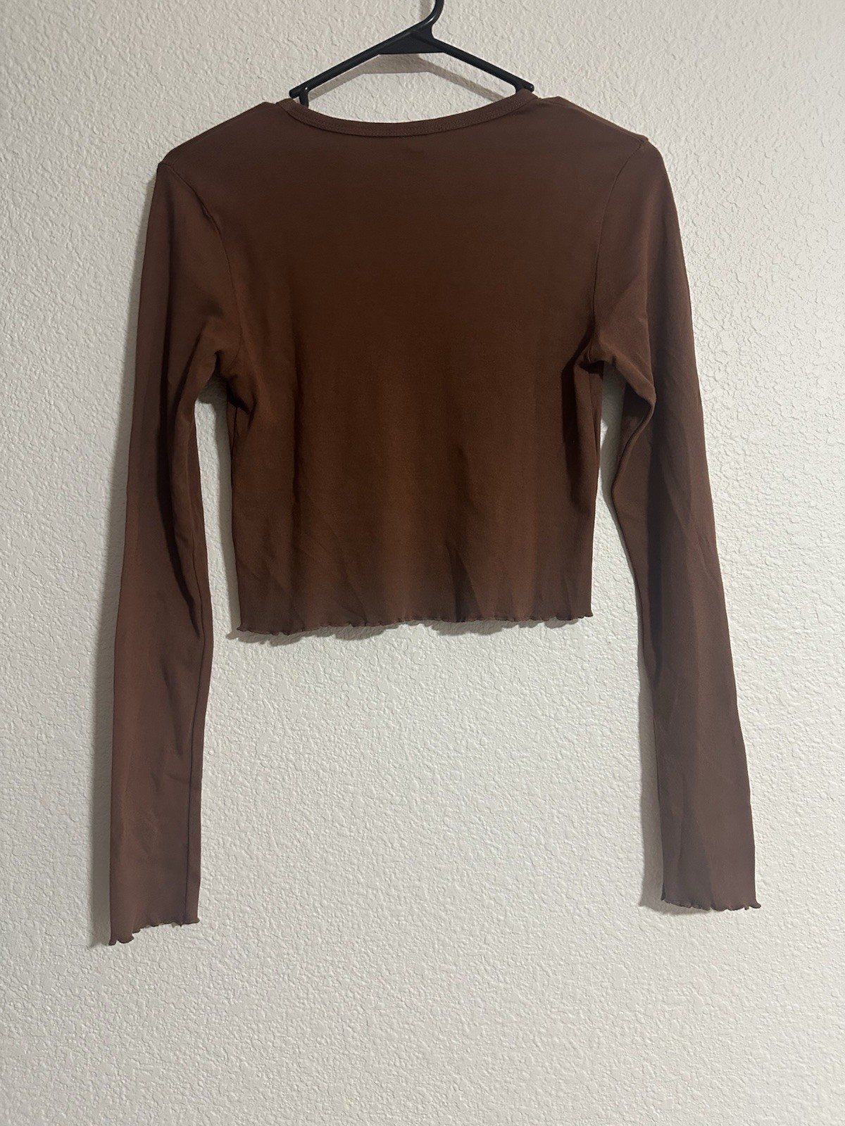NWOT Obey Cherubs Its All Love S Cropped Long Sleeve T-Shirt Brown Purple Ruffle