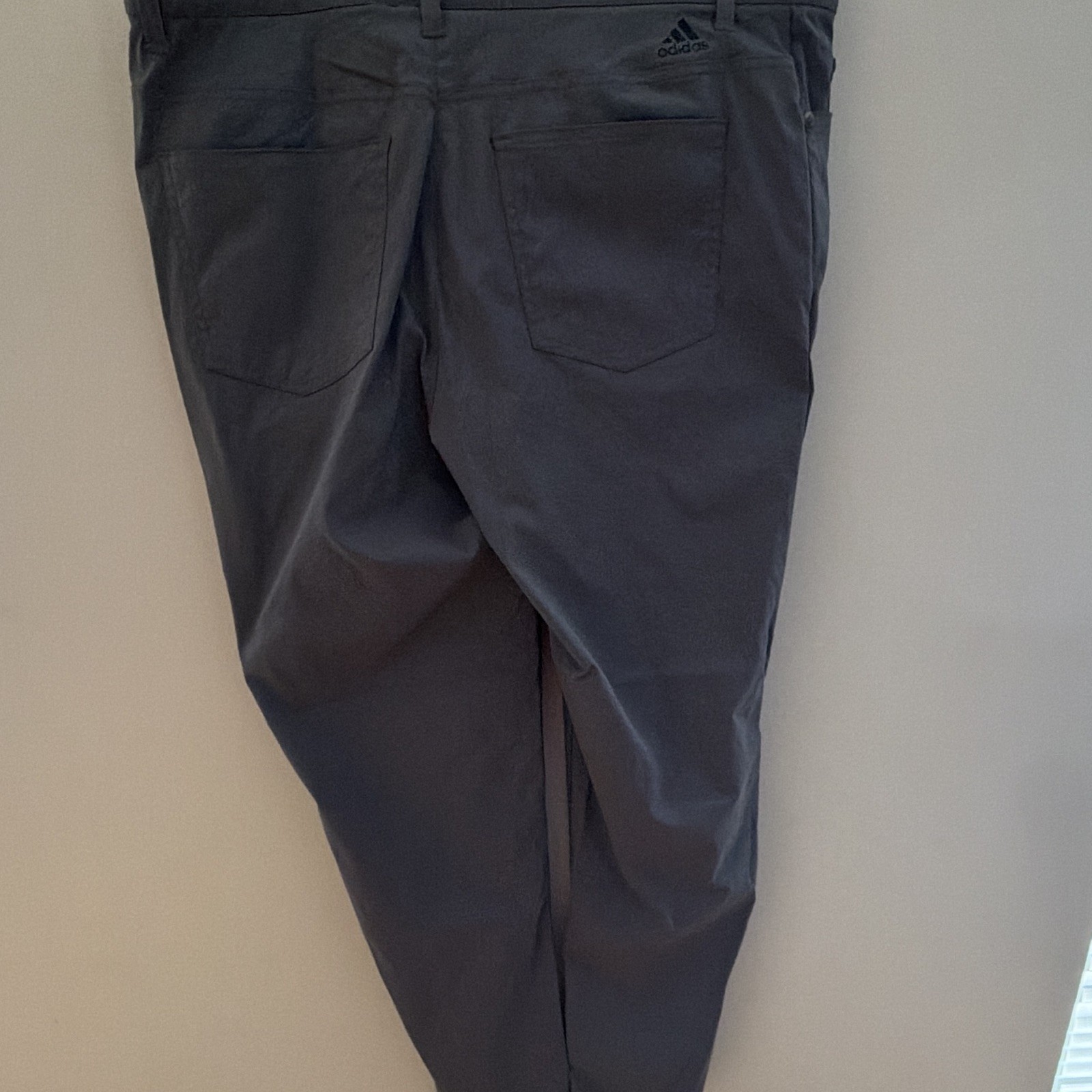 adidas Ultimate365 Men’s Gray Golf Pants 34W Regular Fit Stretch Flat Front