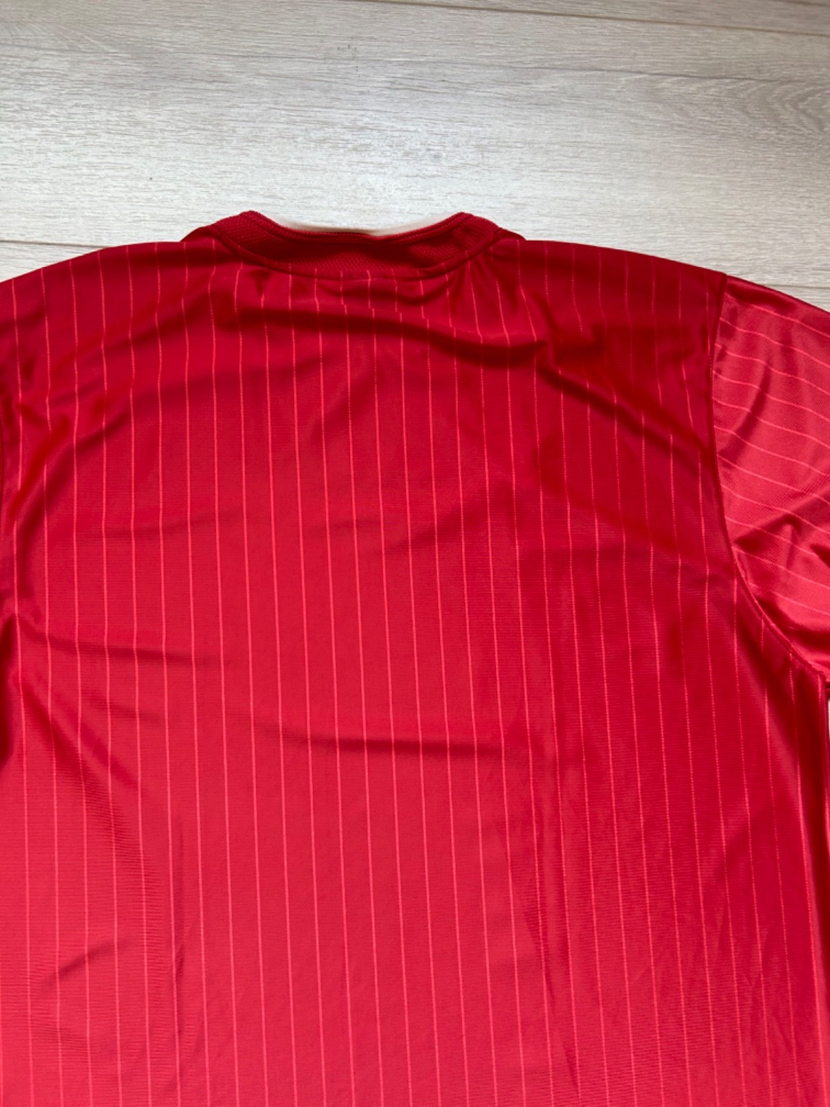 Nike T-Shirt Men’s Red Sport Training Soft Tee Size XL Short Sleeves Crew Neck