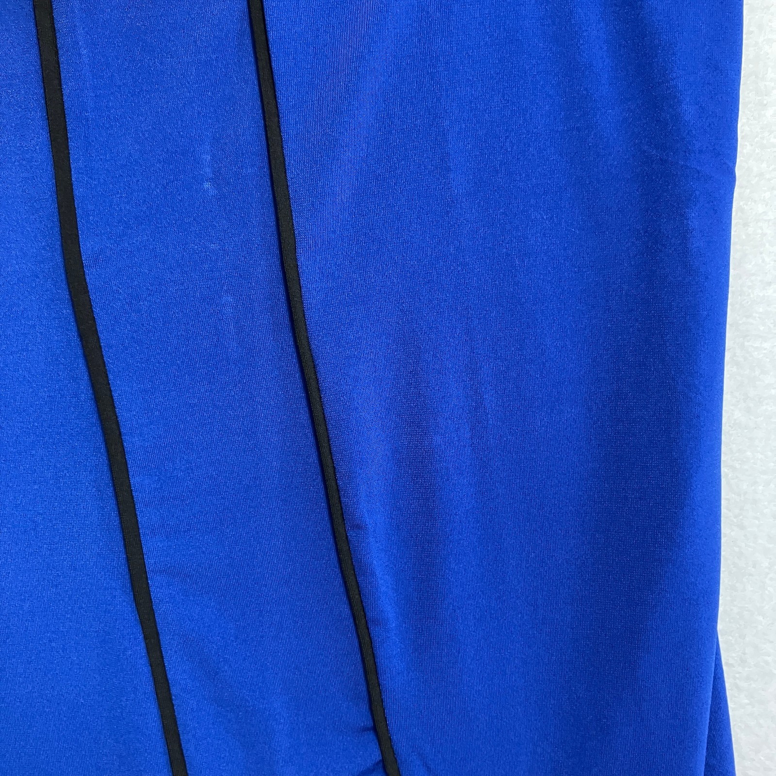 Avenue Cold Shoulder Asymmetric Tunic Women’s Size 22/24 Royal Blue