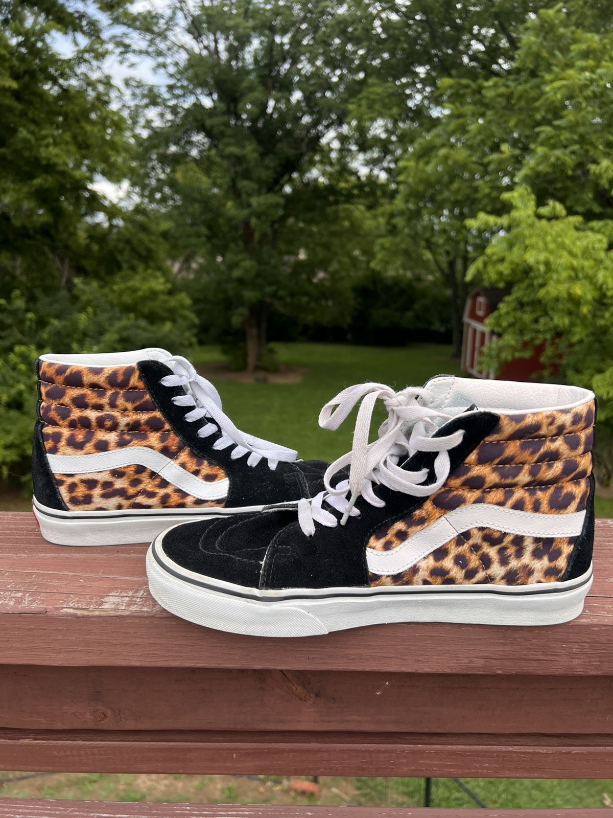 Vans LEOPARD Sk8-Hi Tops, Suede and Leopard. Womens 9.0 / Mens 7.5