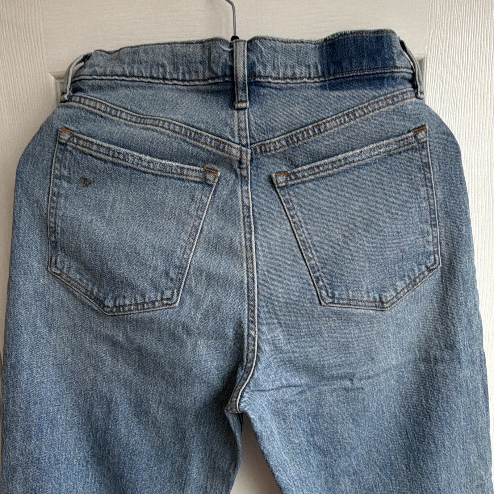 Abercrombie & Fitch 90s High Rise Relaxed Straight Jeans Light Wash Blue 29 – 8S