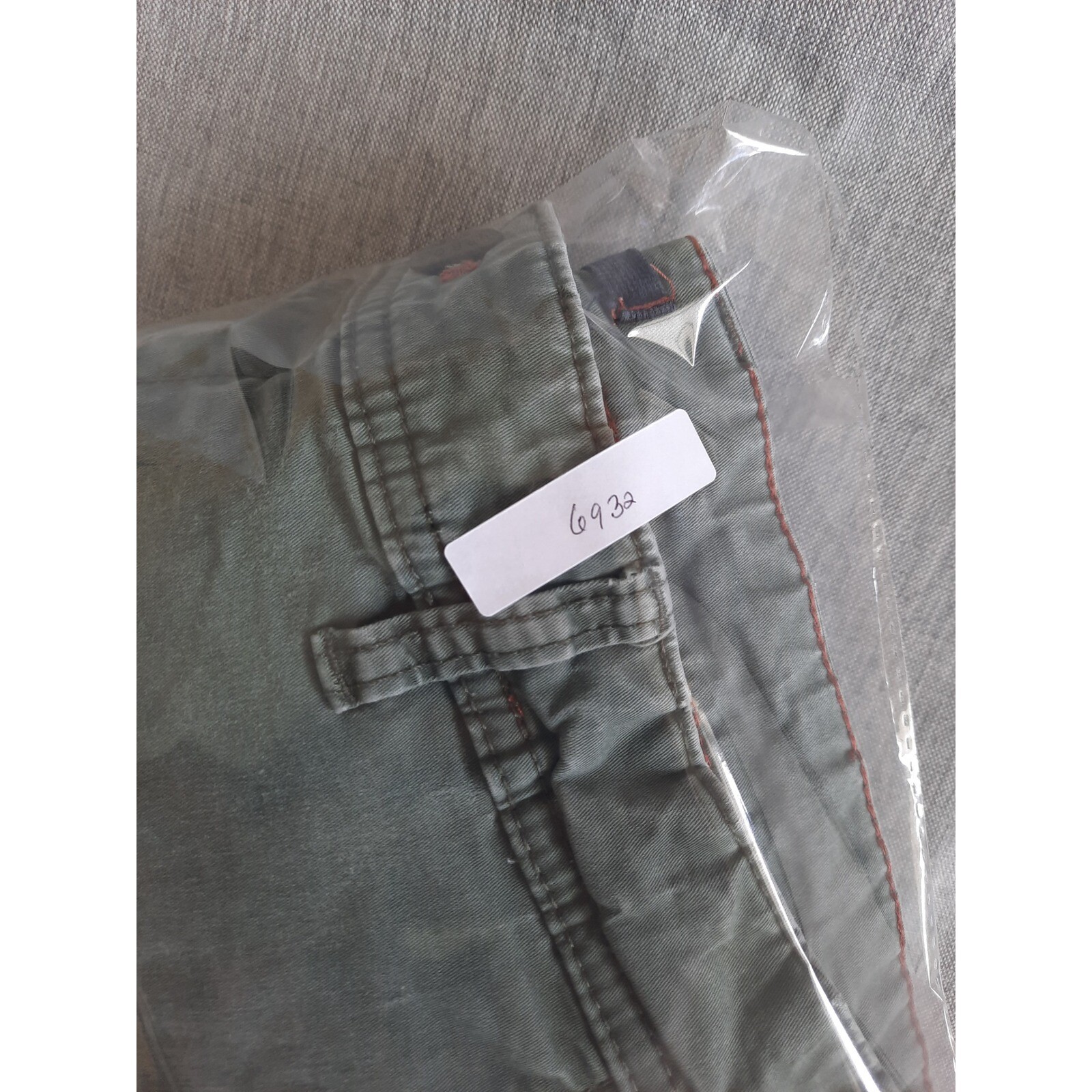 Weatherproof Men’s 36W Utility Cargo Spandex Short Military Green Cotton Blend
