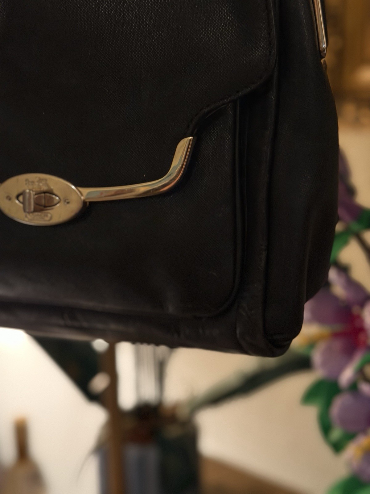 Coach Black Satchel Top Handle Turn Lock Zip Crossbody Strap