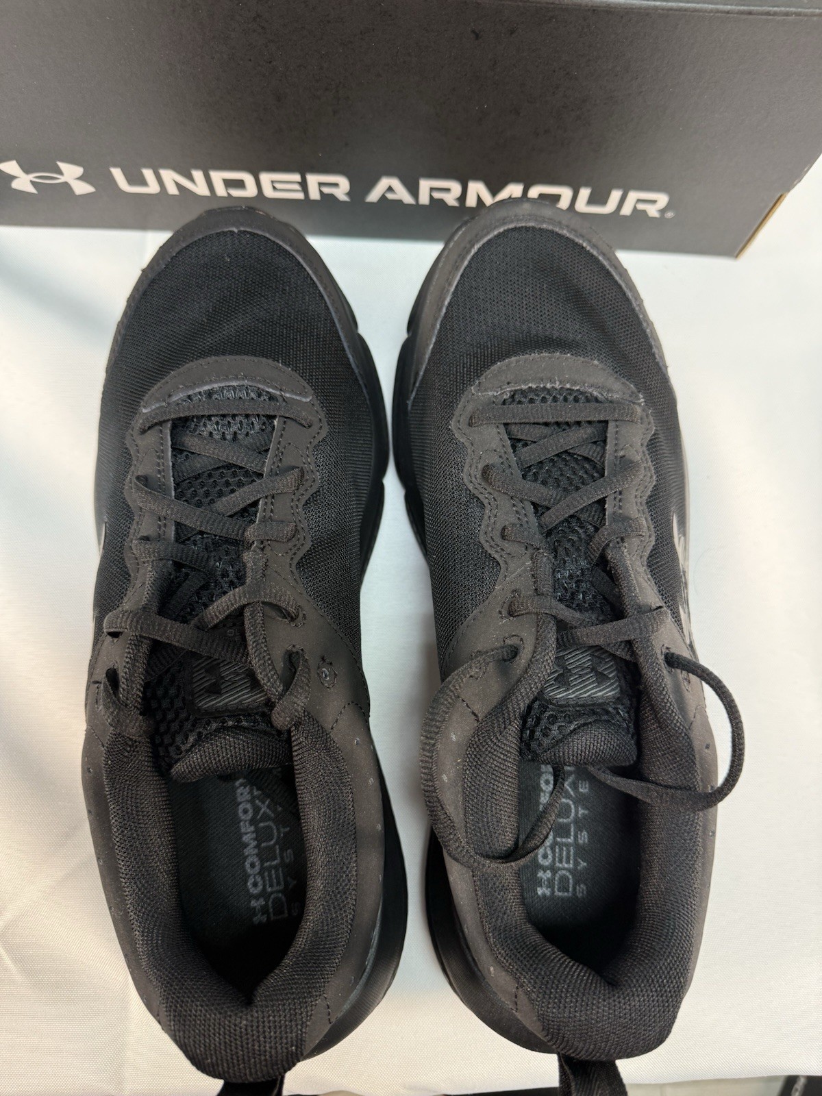 Under Armour Men Charged Assert 10 Running Shoes ALL Black EXTRA WIDE Sneakers