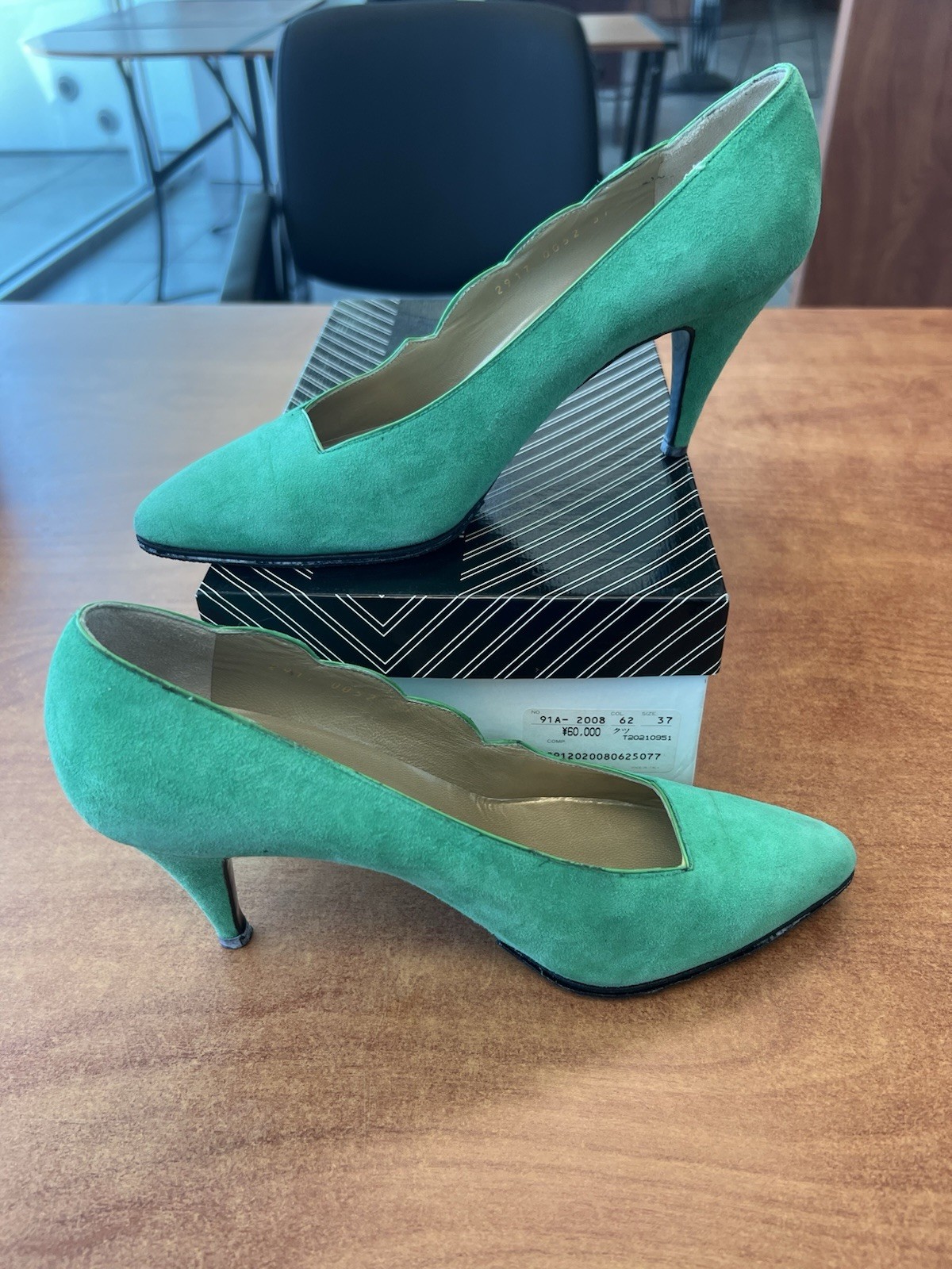 Gianni Versace Green Suede Scalloped Pointed Toe Slip-On Pumps Heels EU 37