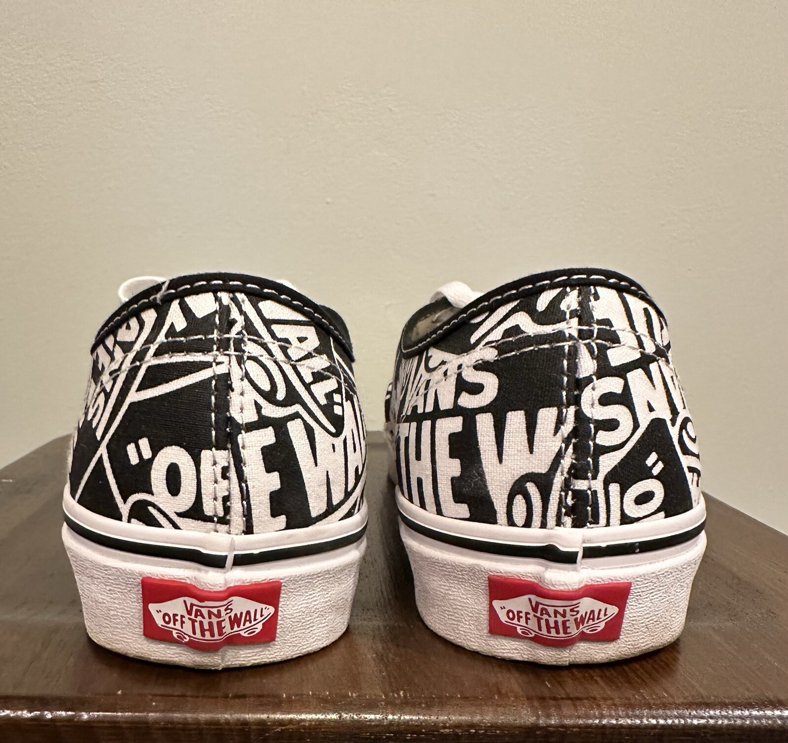 Vans Unisex Authentic OTW Repeat Black White. Size 8M/9.5W Off The Wall Skate