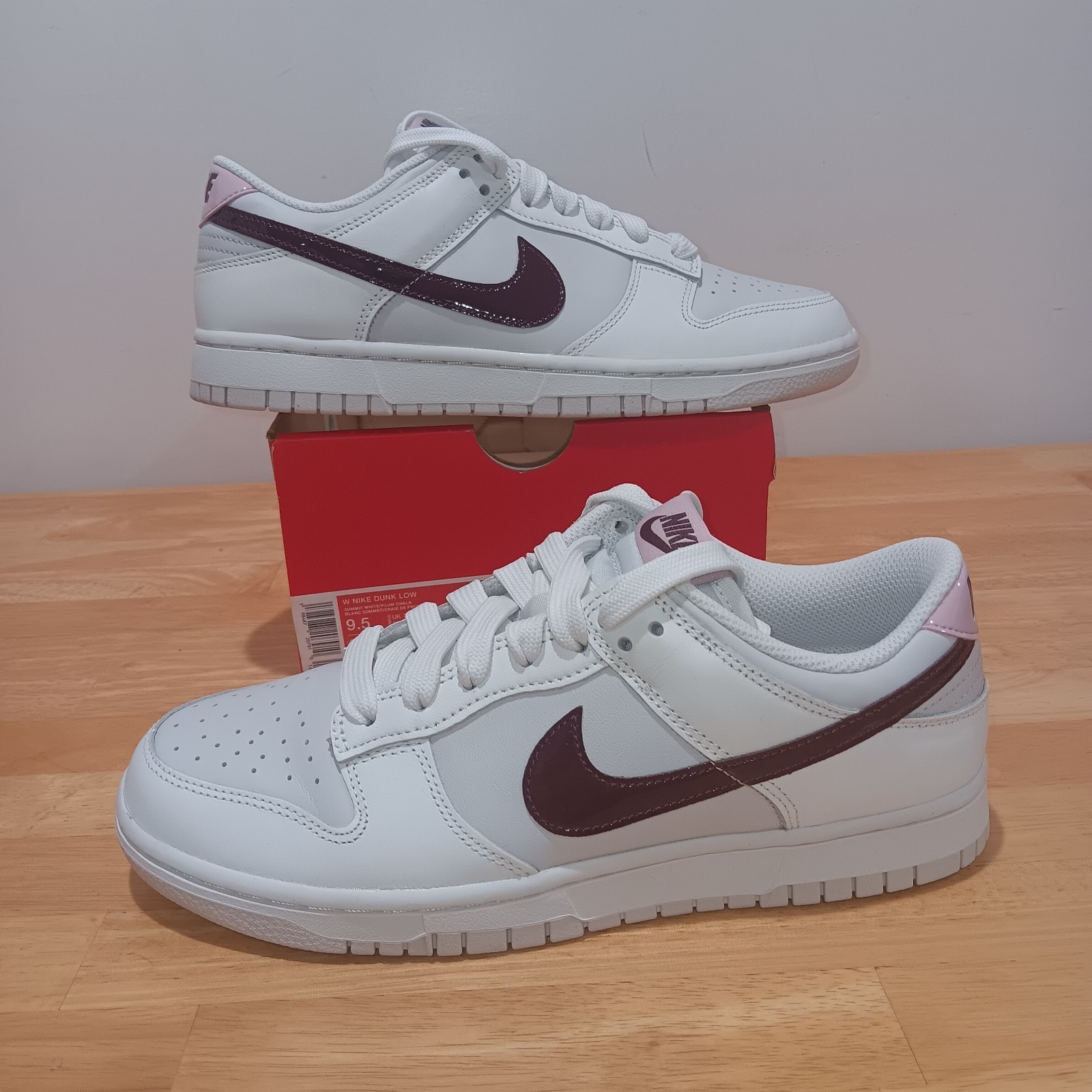 NIKE DUNK LOW WHITE PLUM CHALK WOMENS SIZE 9.5 IM6025 121