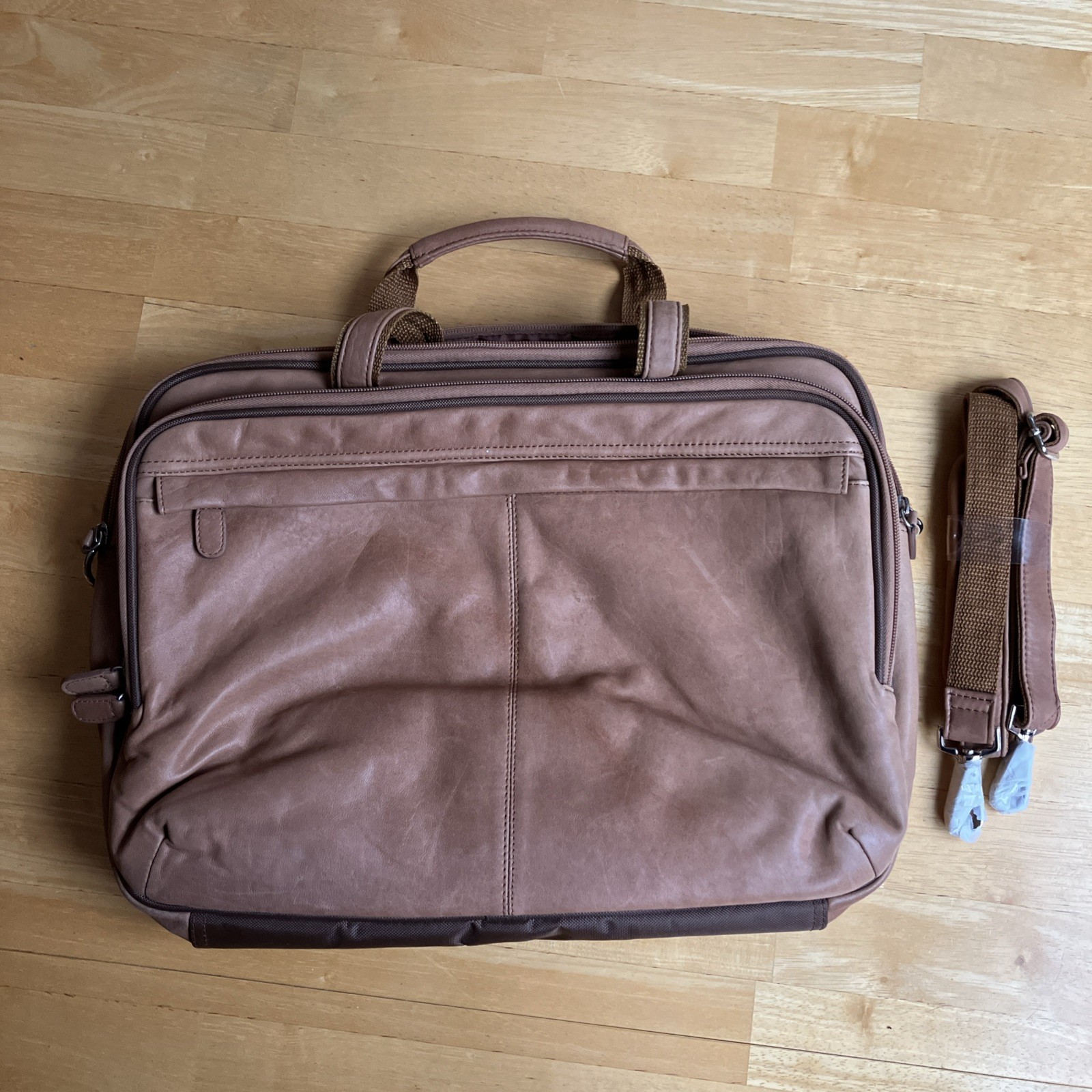 Wilsons Leather Laptop Messenger Bag With Strap 17″×13″×4″ Vintage Distressed
