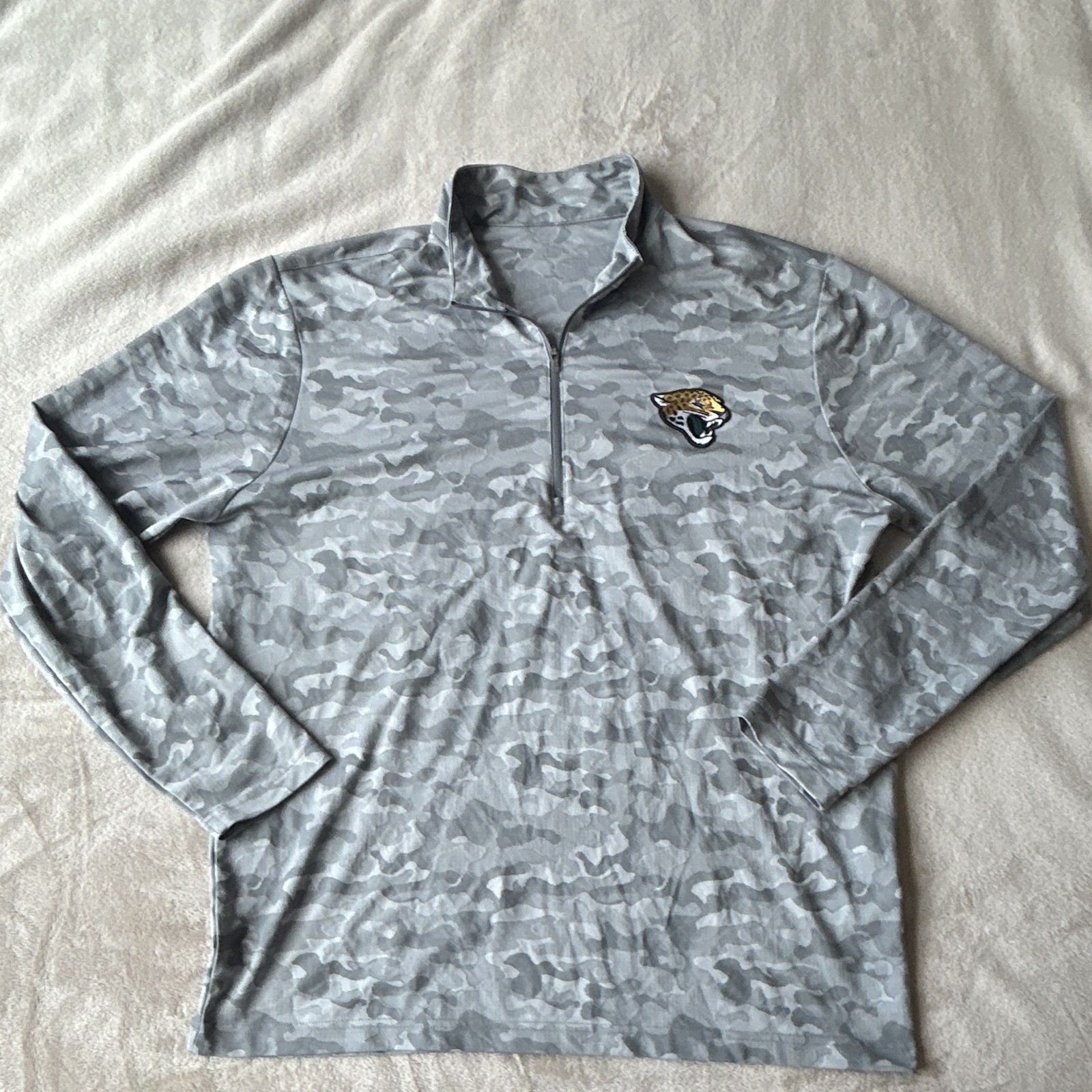 Antigua Golf Men’s Gray Camo L 1/4 Zip Mock Neck Pullover Jaguars Logo