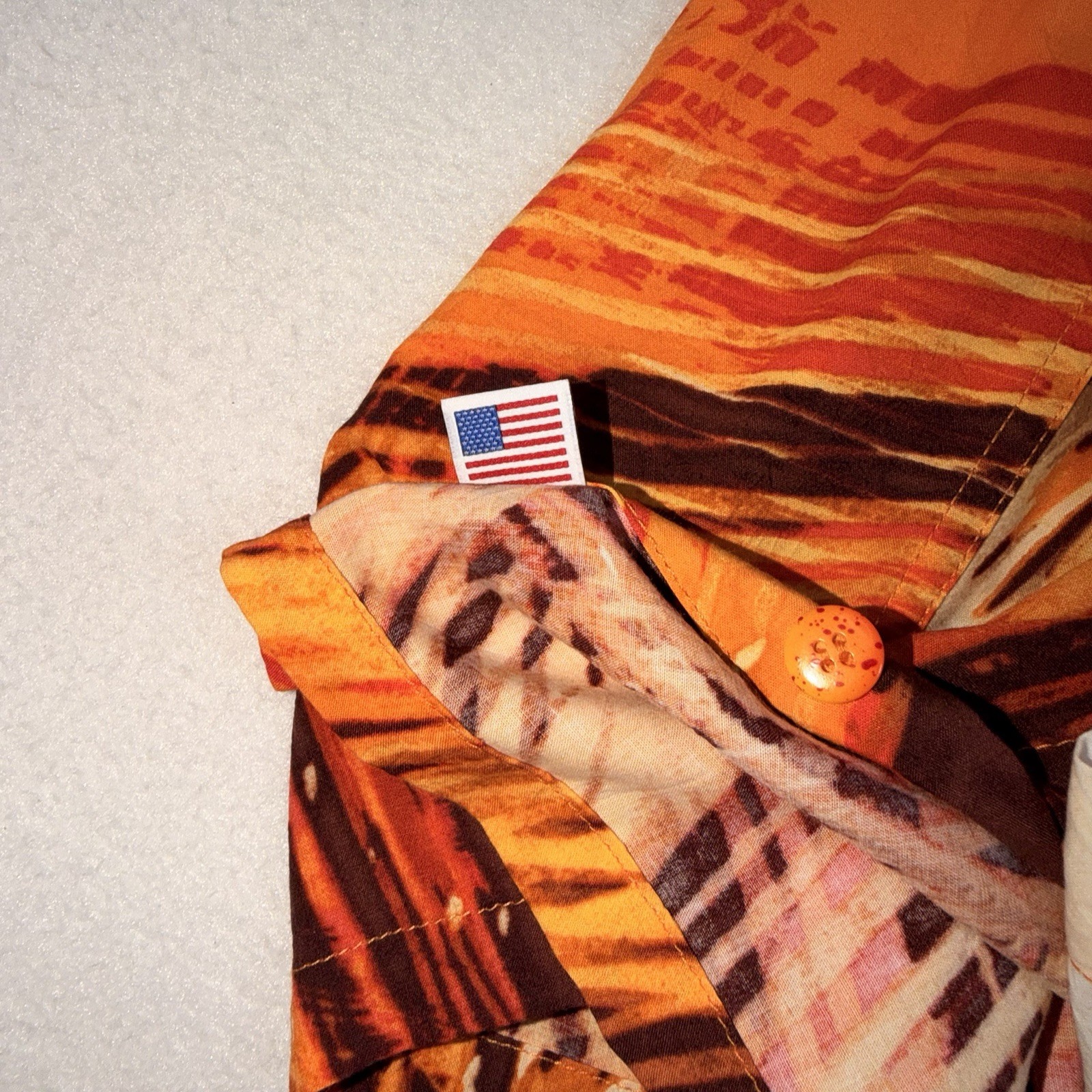 Vintage Jams World Hawaii Rayon Hawaiian Shirt Abstract Orange USA Mens M