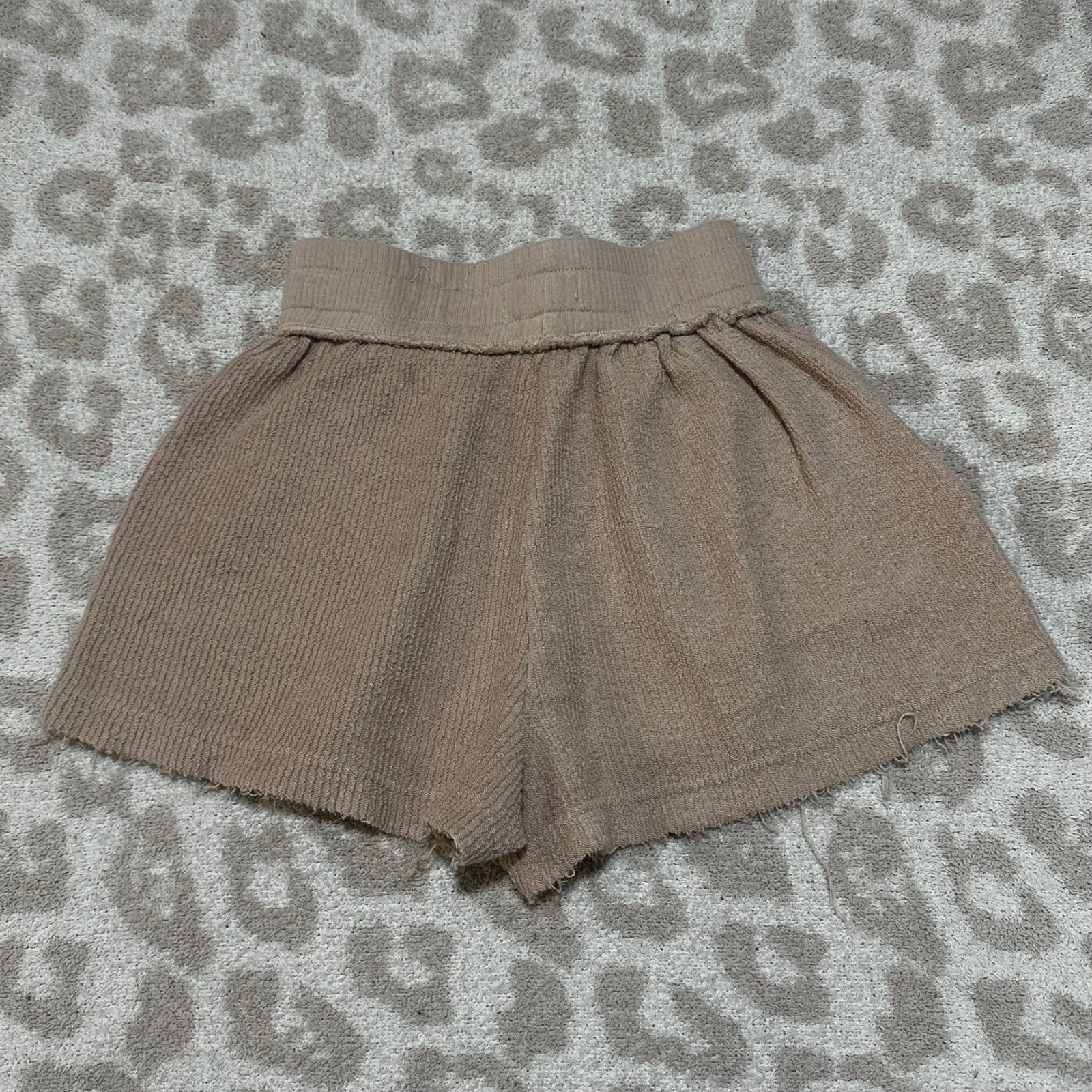 Vintage Havana Shorts Tan Ribbed Raw Hem Casual Elastic Waist Small