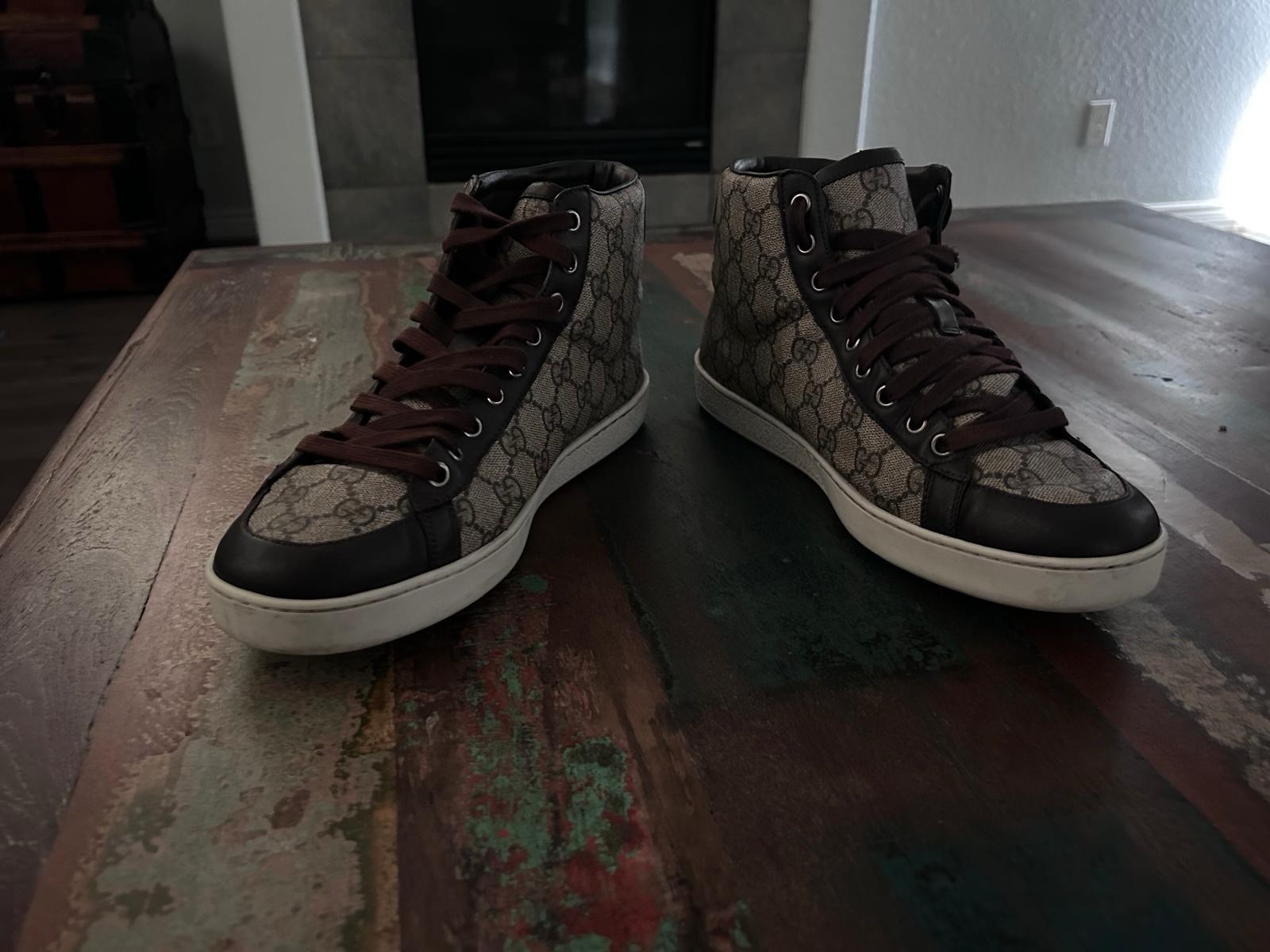 AUTHENTIC GUCCI BROOKLYN SNEAKERS BEIGE EBONY 322733 GG SZ 8.5 (fits USA 9.5)