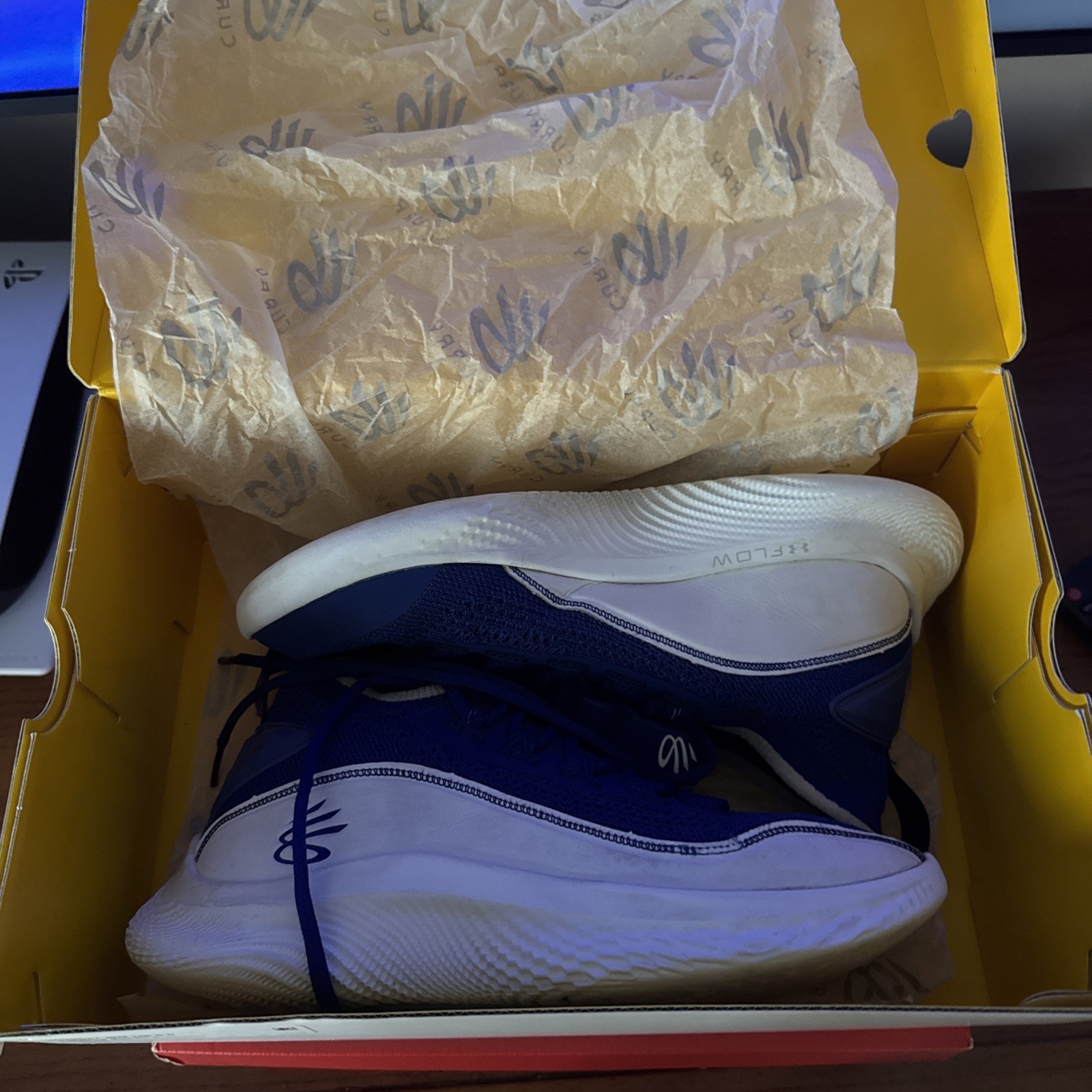 Under Armour Curry Flow Shoes – Royal Blue (Size 6.5)