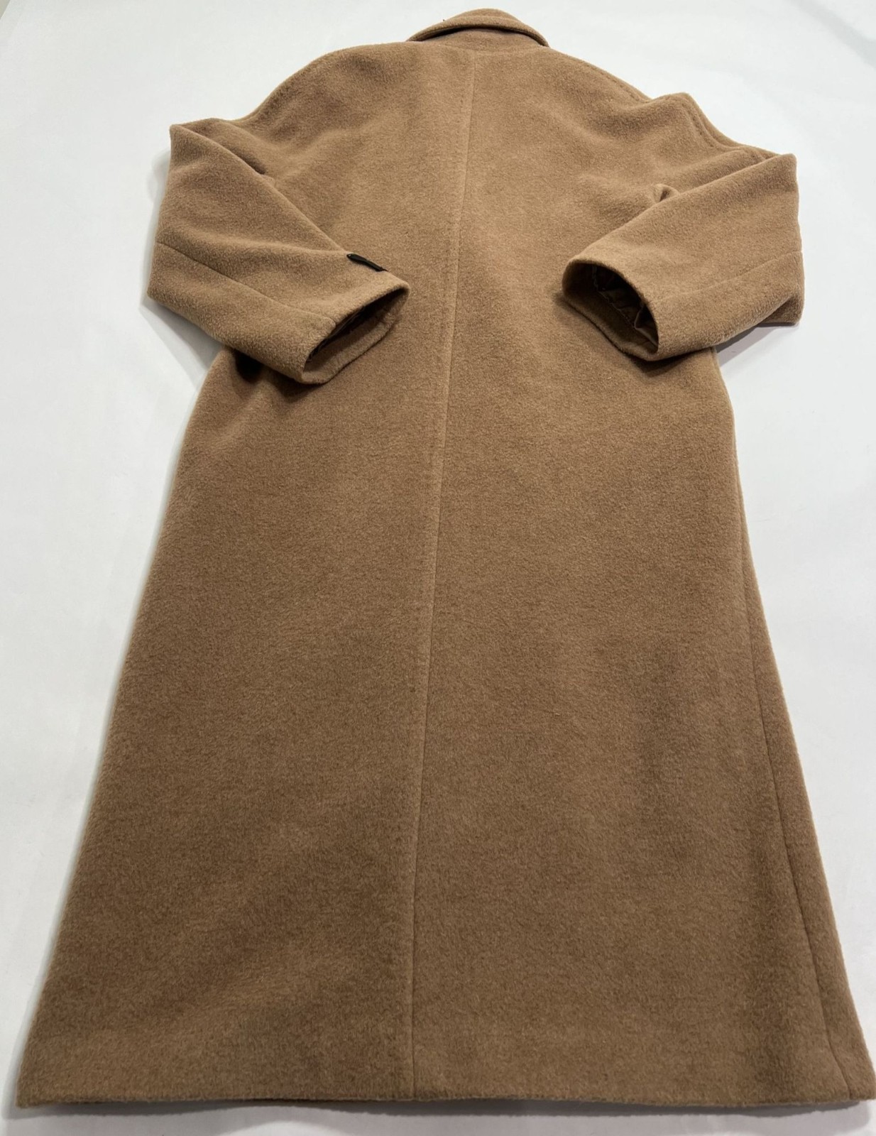 with tags Aritzia Babaton The Ceremony Coat in Re Camel Wool Cocoa Sand G2U