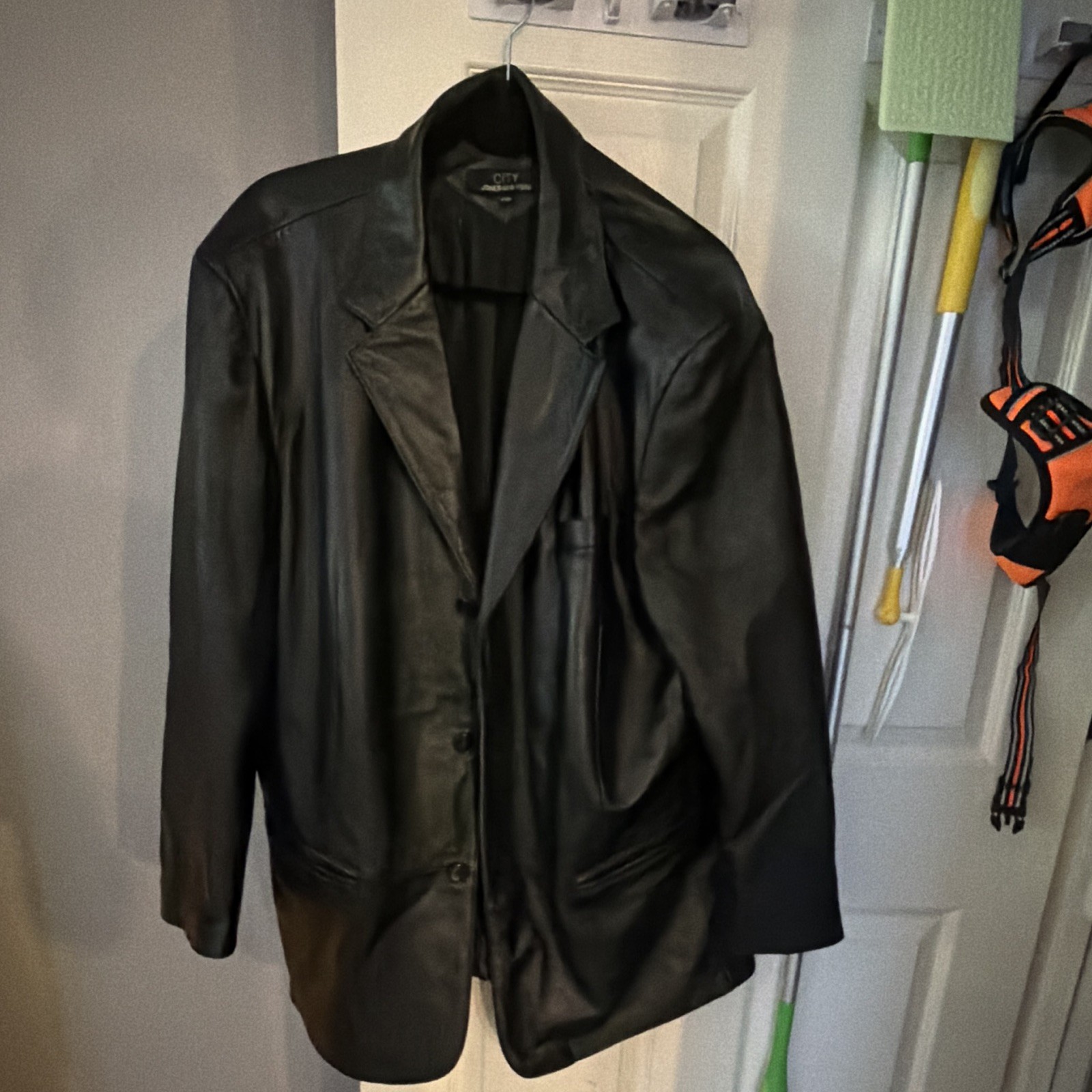 City Men’s Black Leather Blazer Jacket, Notch Collar Button Front, 44R