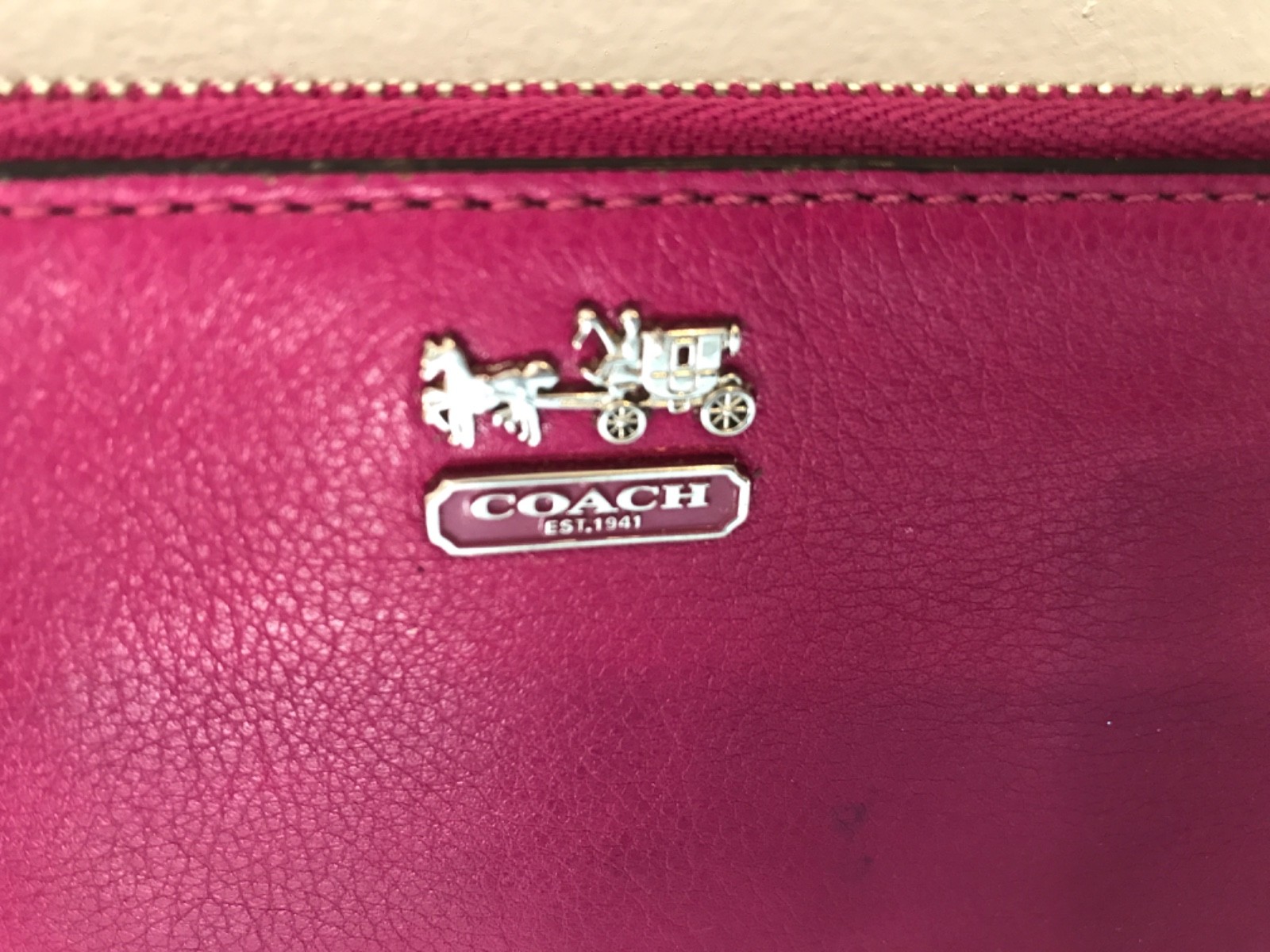 COACH Madison Leather Chain Wristlet Magenta / Silver Horse and Carriage Logo