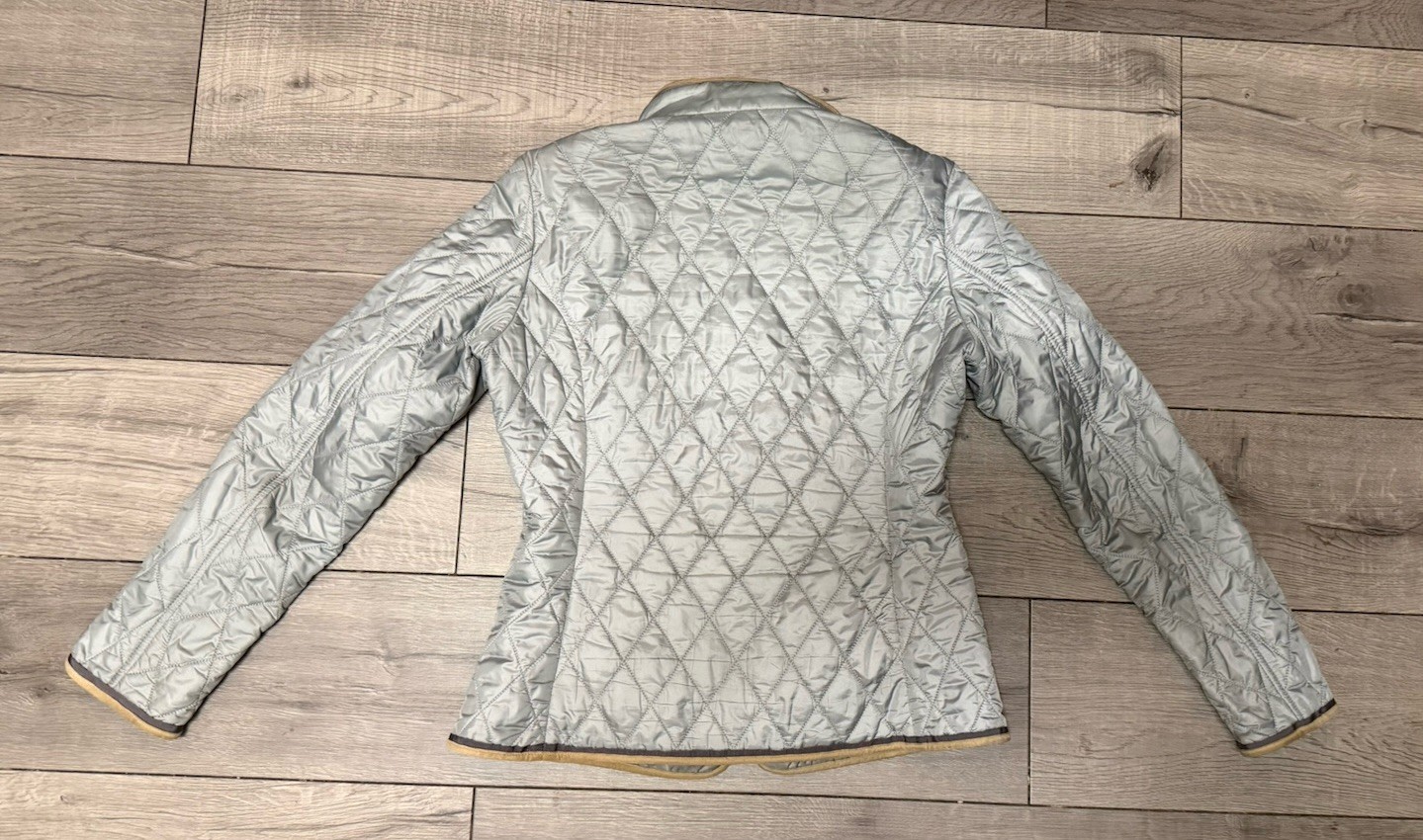Women’s Waterville Italy Quilted Light Gray Jacket Size 42