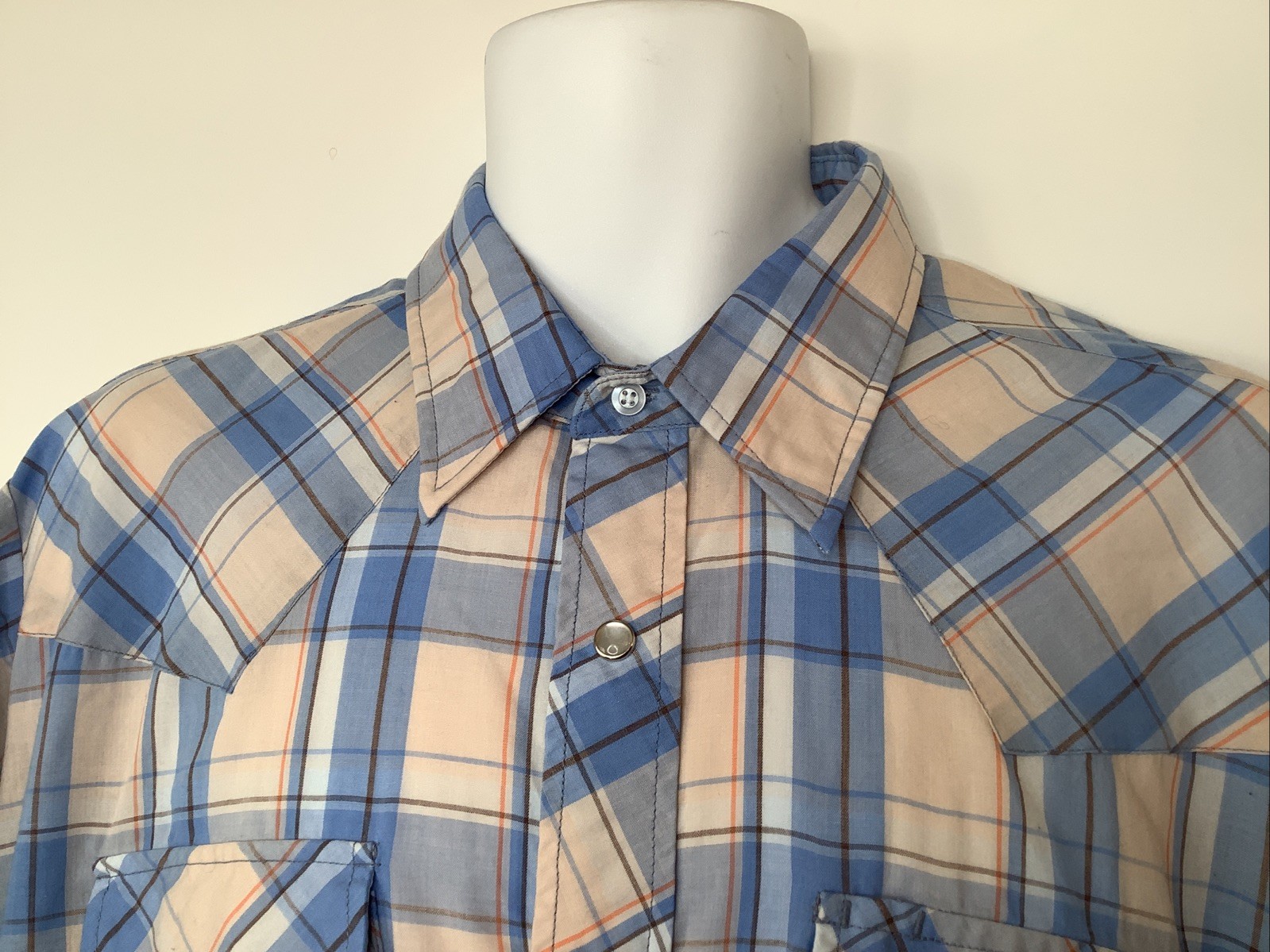 Vintage Plainsman Button Up Shirt XLT Long Tails Pearl Snap Button Short Sleeves