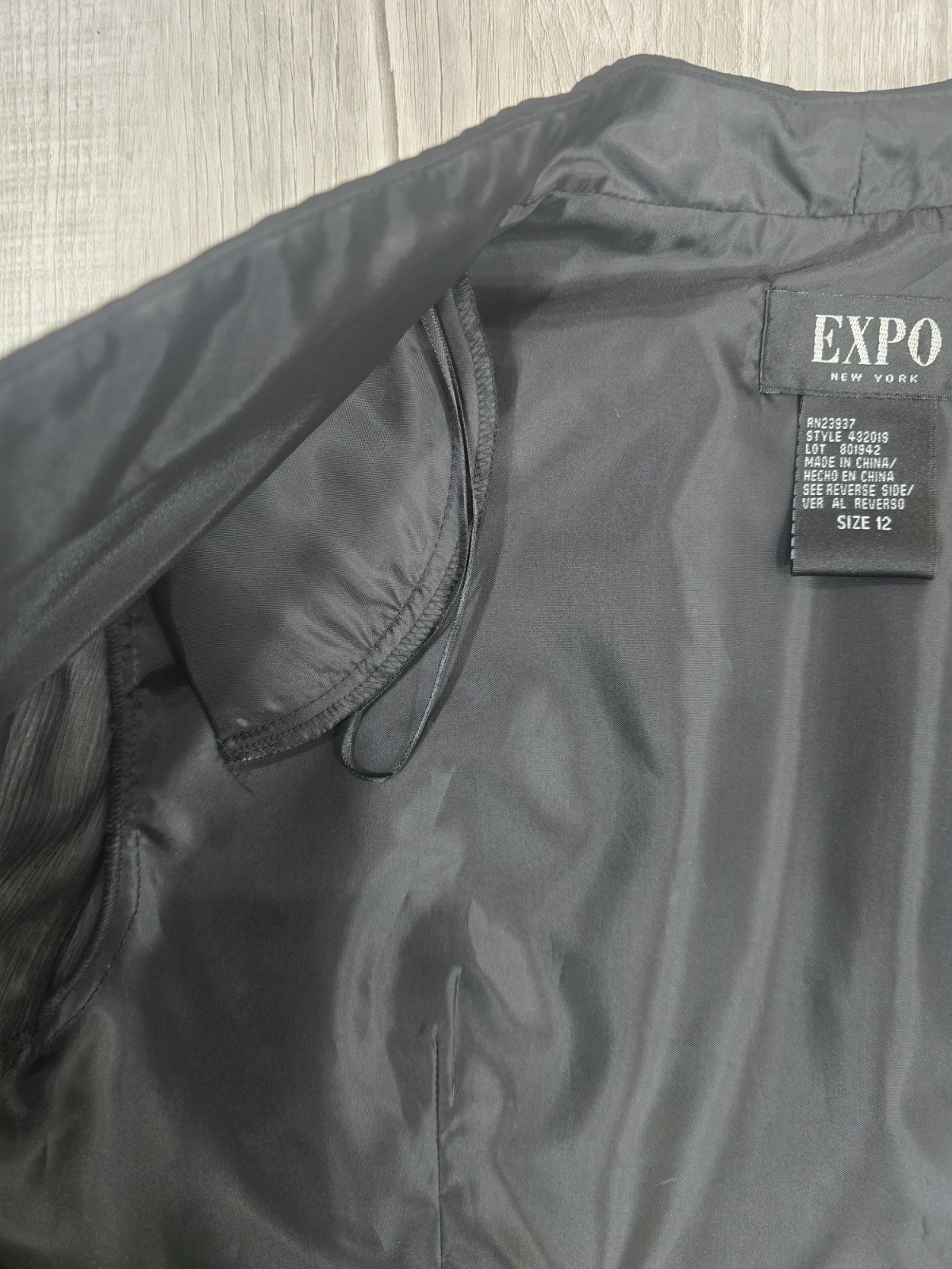 Expo New York 2 Pc Black Cropped & Ruched Top Set Women’s Size 12