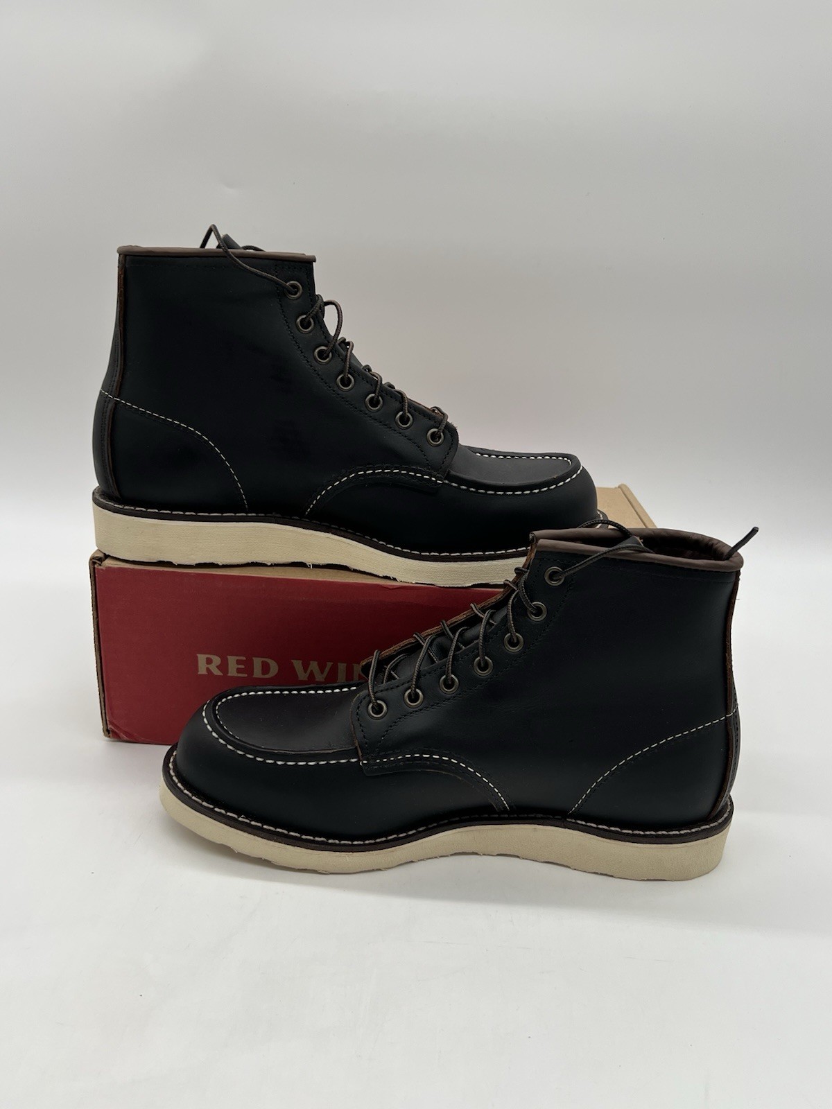 Red Wing 8849 Heritage Men’s Sz 9.5D Black Prairie Leather Classic Moc 6″ Boots
