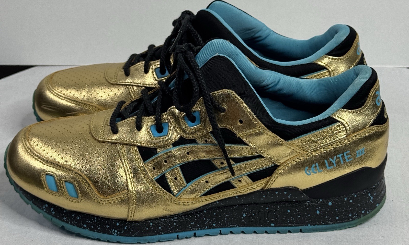 ASICS GEL-Lyte III Men’s Low Top Lace-Up Sneaker Gold/Black/Blue H63KK