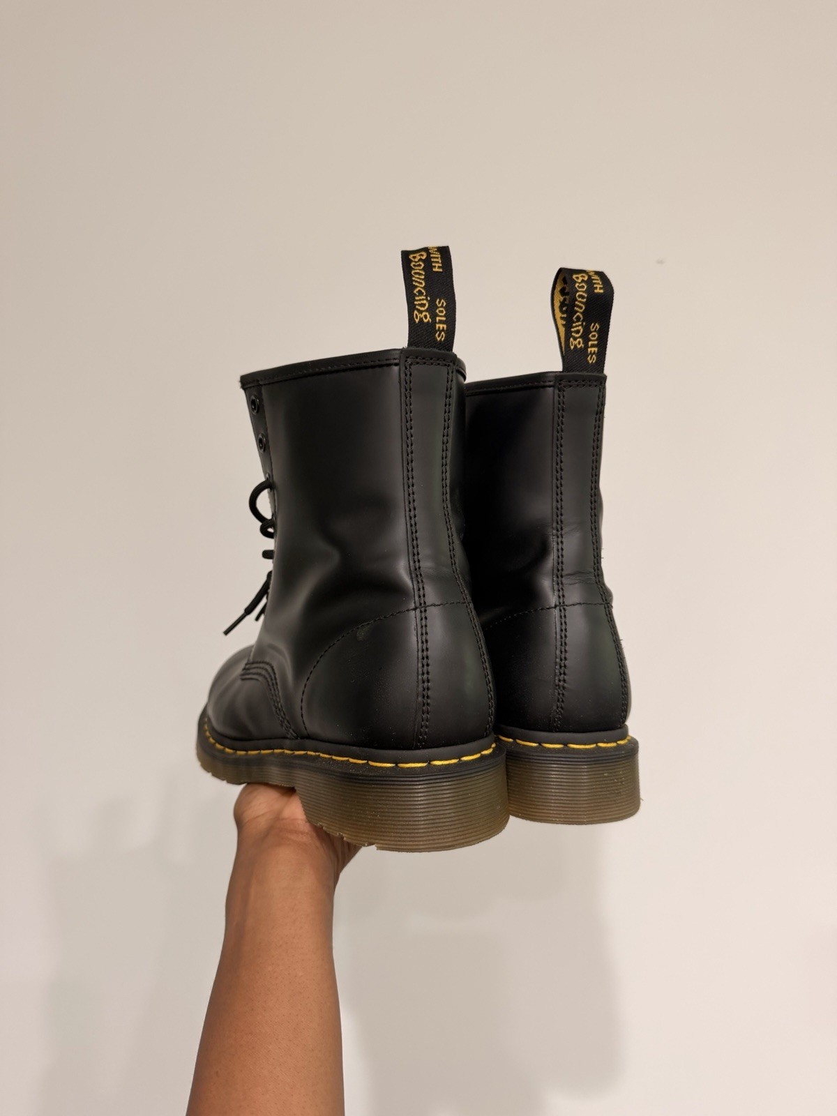 Dr. Martens 1460 Women’s Original Smooth Leather Lace Up Boots – Black, Size 10
