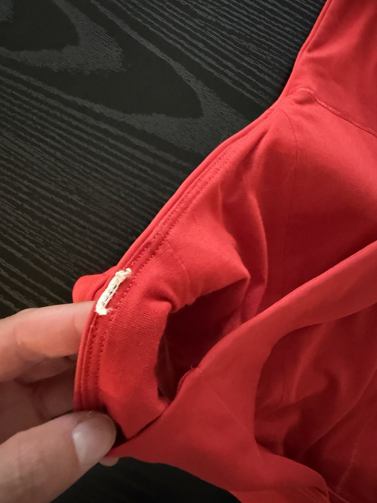 Women’s Lululemon Bright Red Padded Cross-Back Sports Bra Size 12