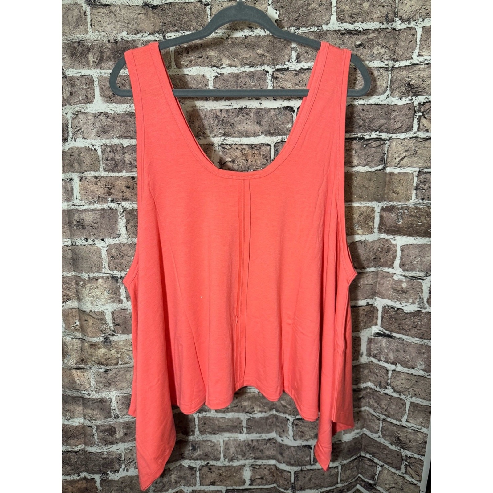 Zenana Outfitters Coral Scoop Neck Swing Tank