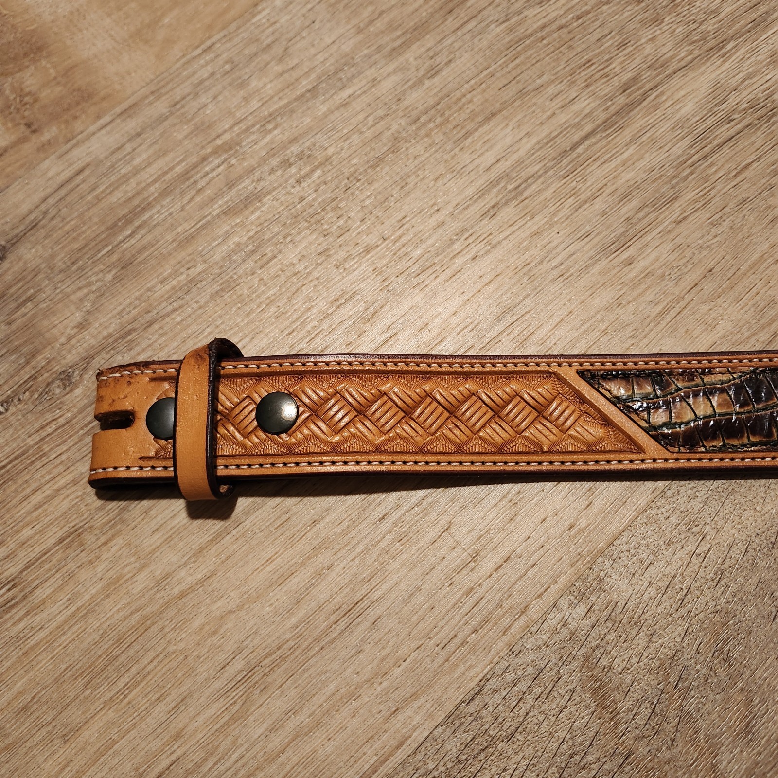 Custom Handmade Four Shoes Leather Alligator Belt Monogram “BH” Sz 32 Texas Made