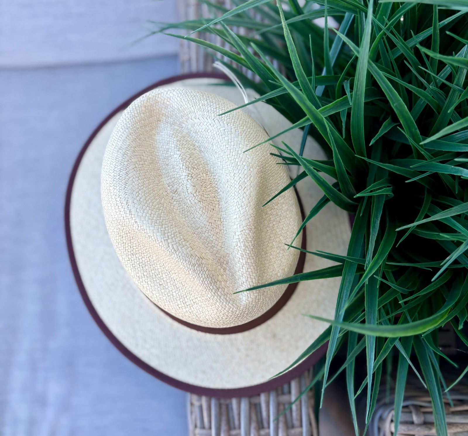 Genuine Panama Hat, 100% Toquilla Straw, Handwovwn in Ecuador, Fedora, SIZE M
