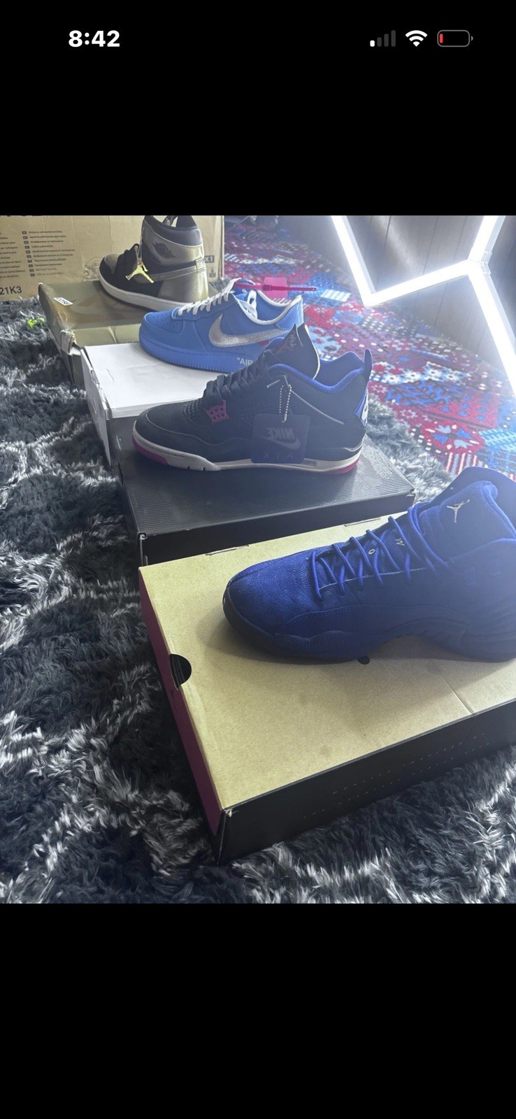 4 Pairs With Box Jordan’s /Nikes
