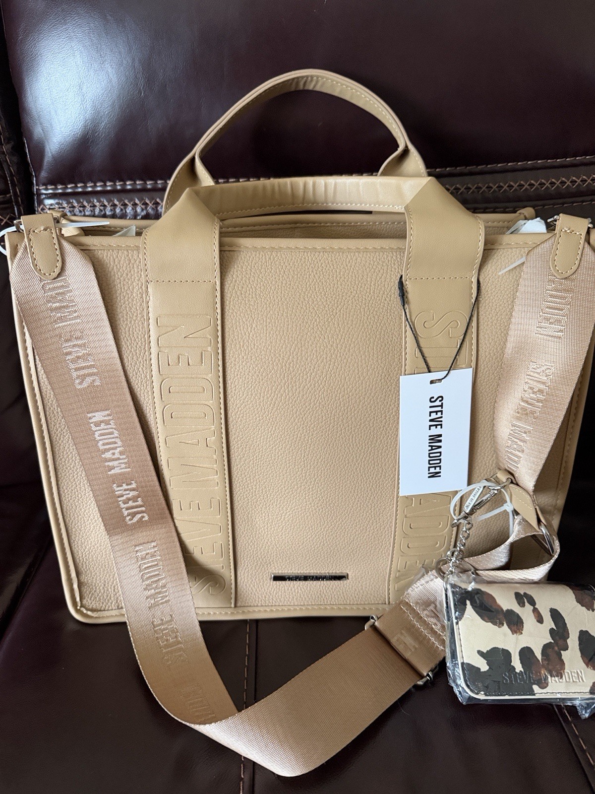 Steve Madden Women’s Crossbody Bag