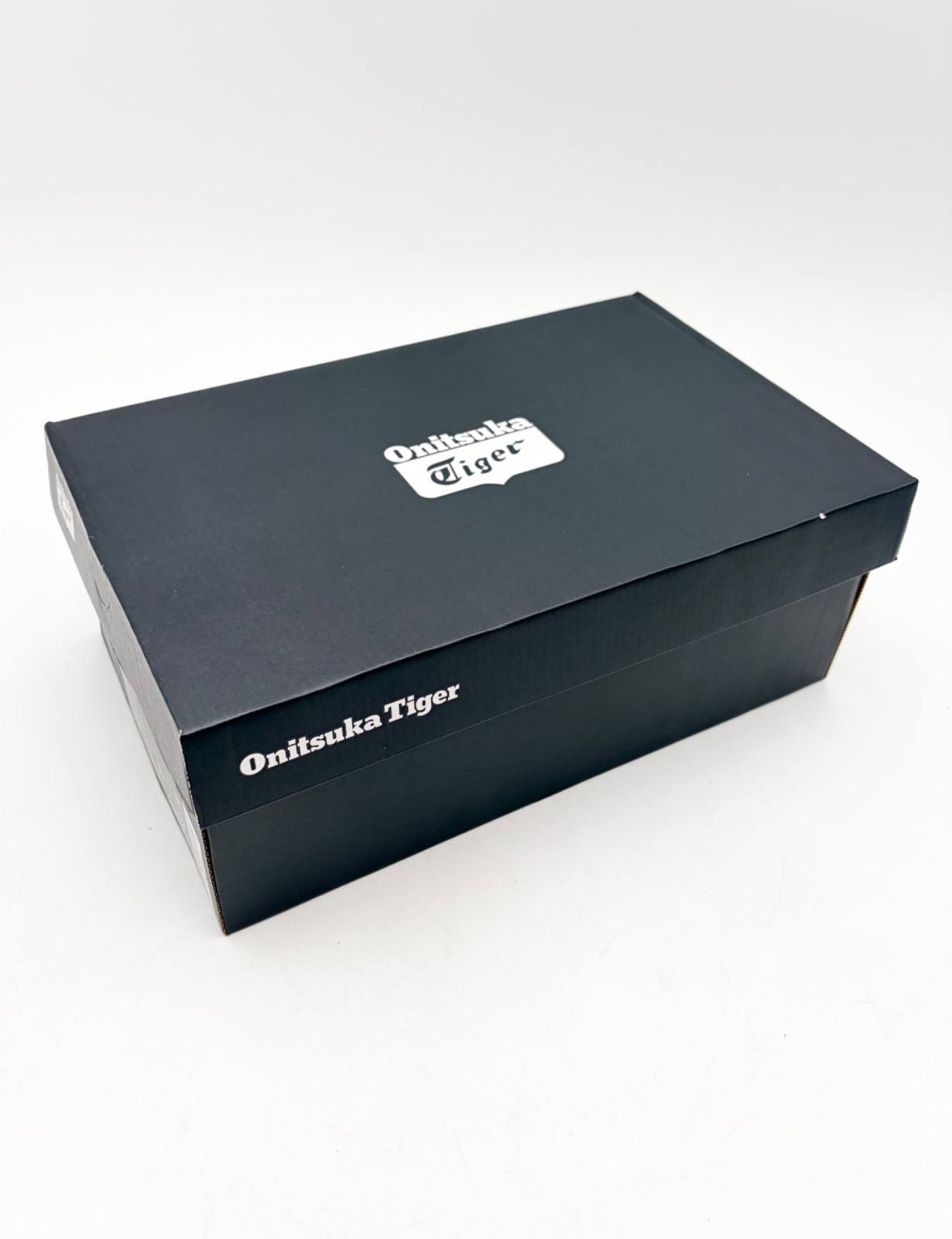 Onitsuka Tiger SERRANO Birch/Peacoat Daily Sneaker (Men’s US 8.5) From US