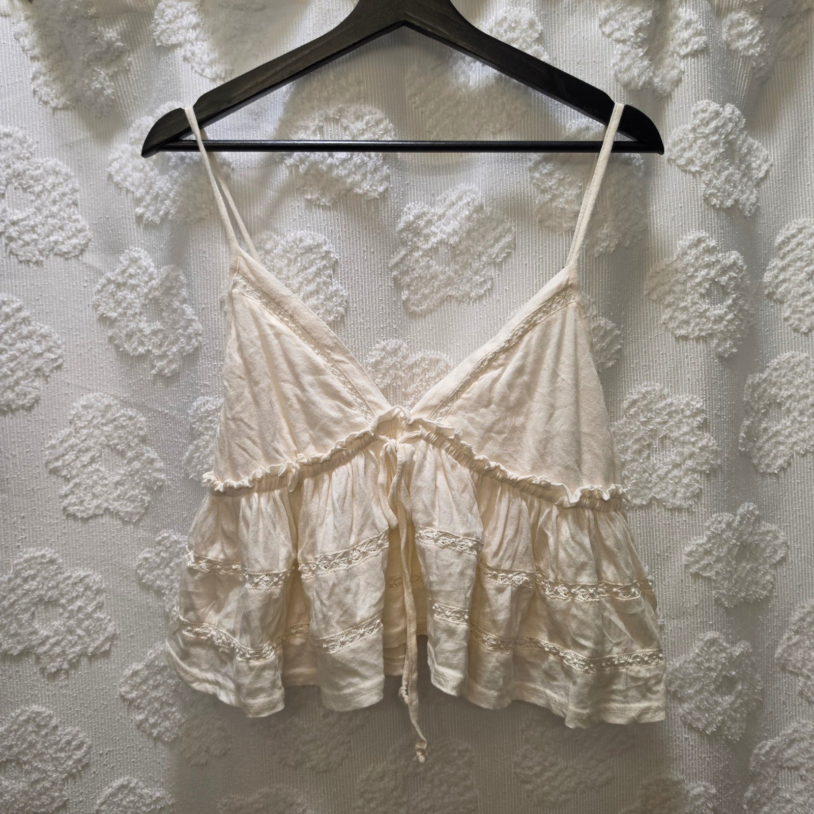 Urban Outfitters Cream Crochet Lace Ruffle Peplum Cami Tank Top Large Ivory Boho