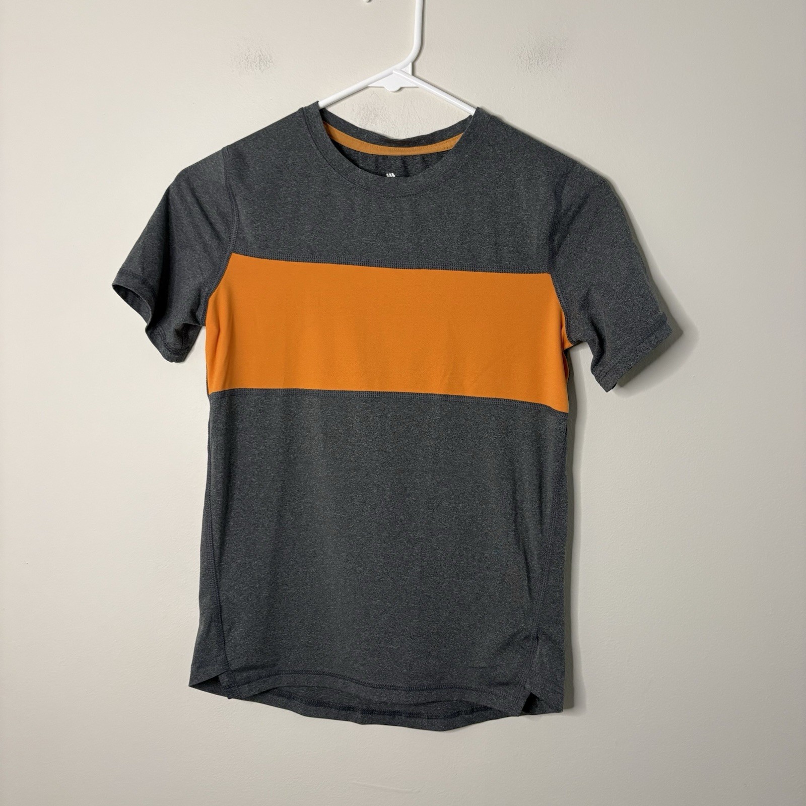 All In Motion Boys 8/10 Sports Tshirt Grey Orange Casual Summer School K7